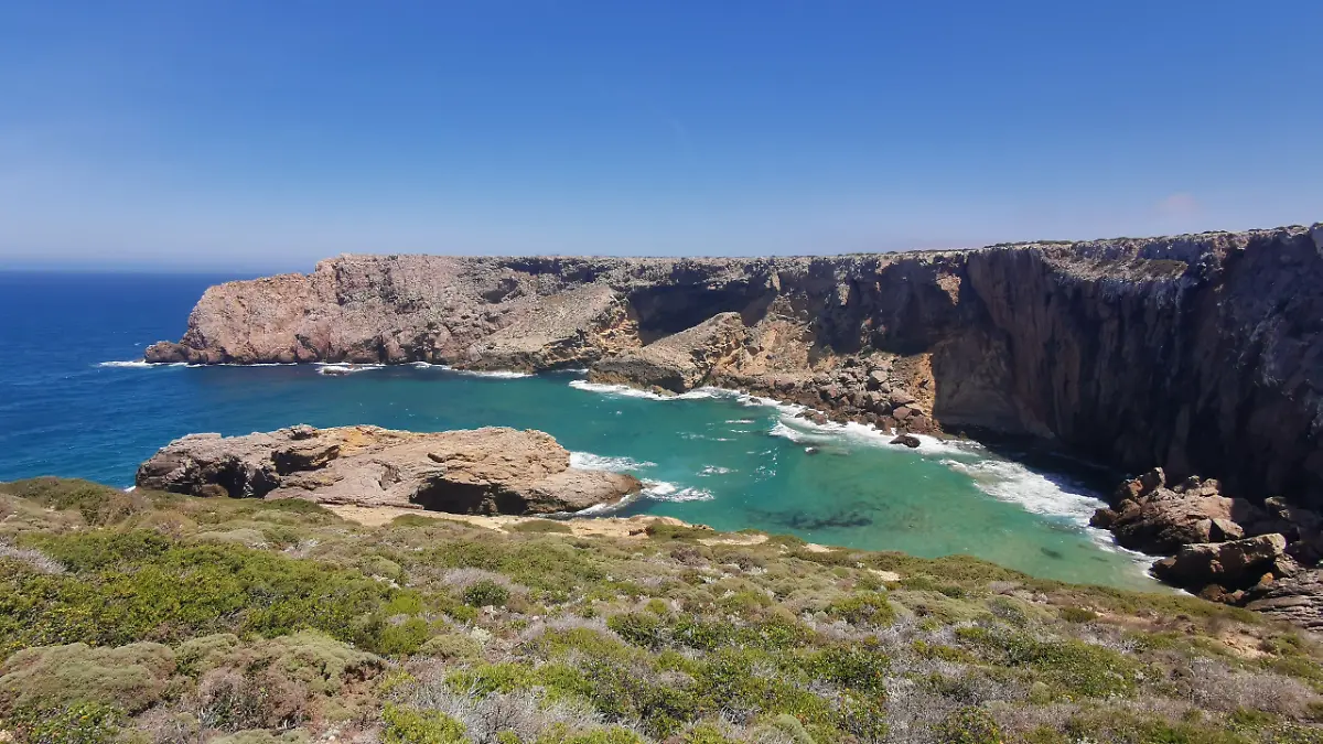 Ein deutscher Tourist ist beim Surfen an der Algarve gestorben.
