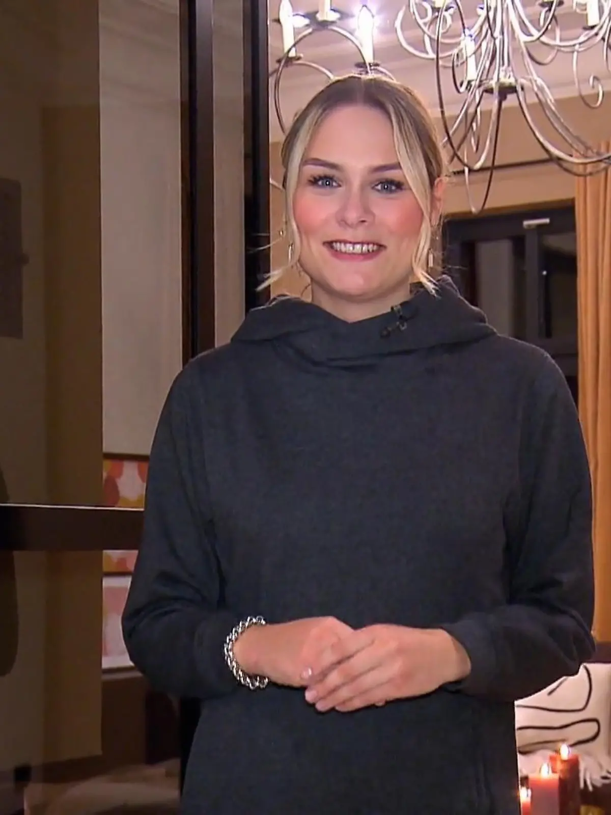 Bild zu: "Noas Wohnzimmer hat Farbe bekommen"