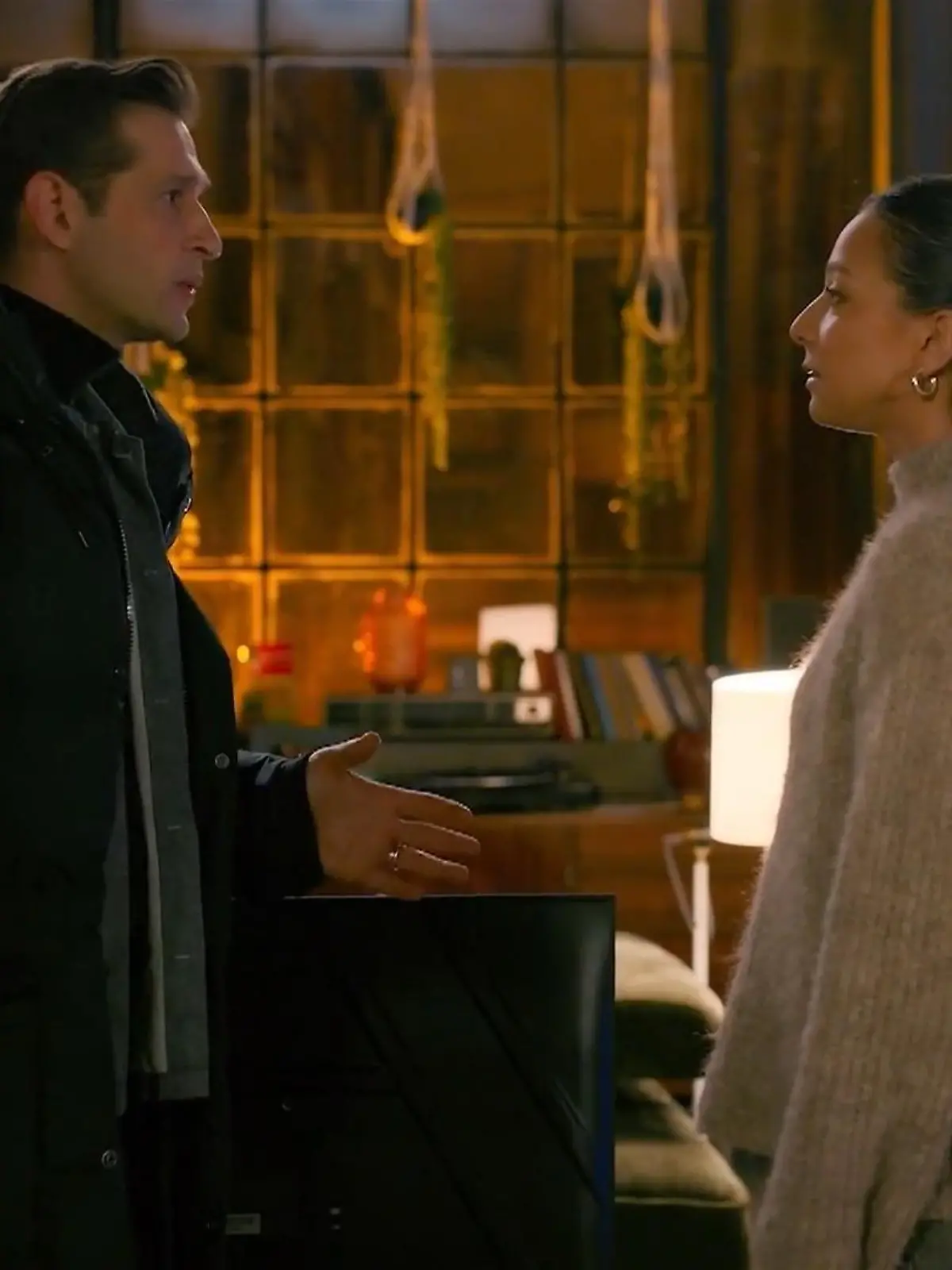 Bild zu: "Charlie stellt Deniz zur Rede"