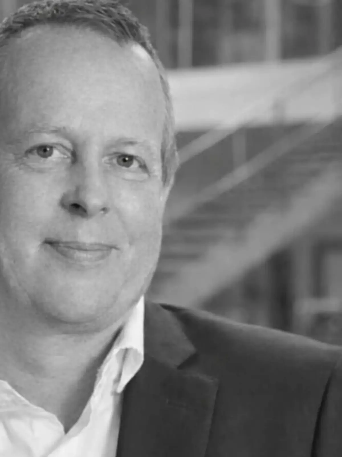 Enno Simonis, langjähriger Geschäftsführer von Otto Dörner, ist bei einem Skiunfall in Kanada ums Leben gekommen.