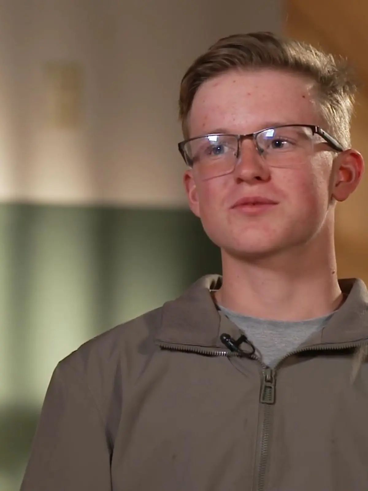 Bild zu: "Sohn Lucas verlässt die Familie"