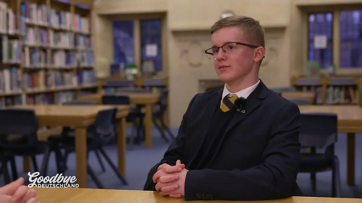 Lucas fremdelt mit seinen Mitschülern Kontrast zu groß?