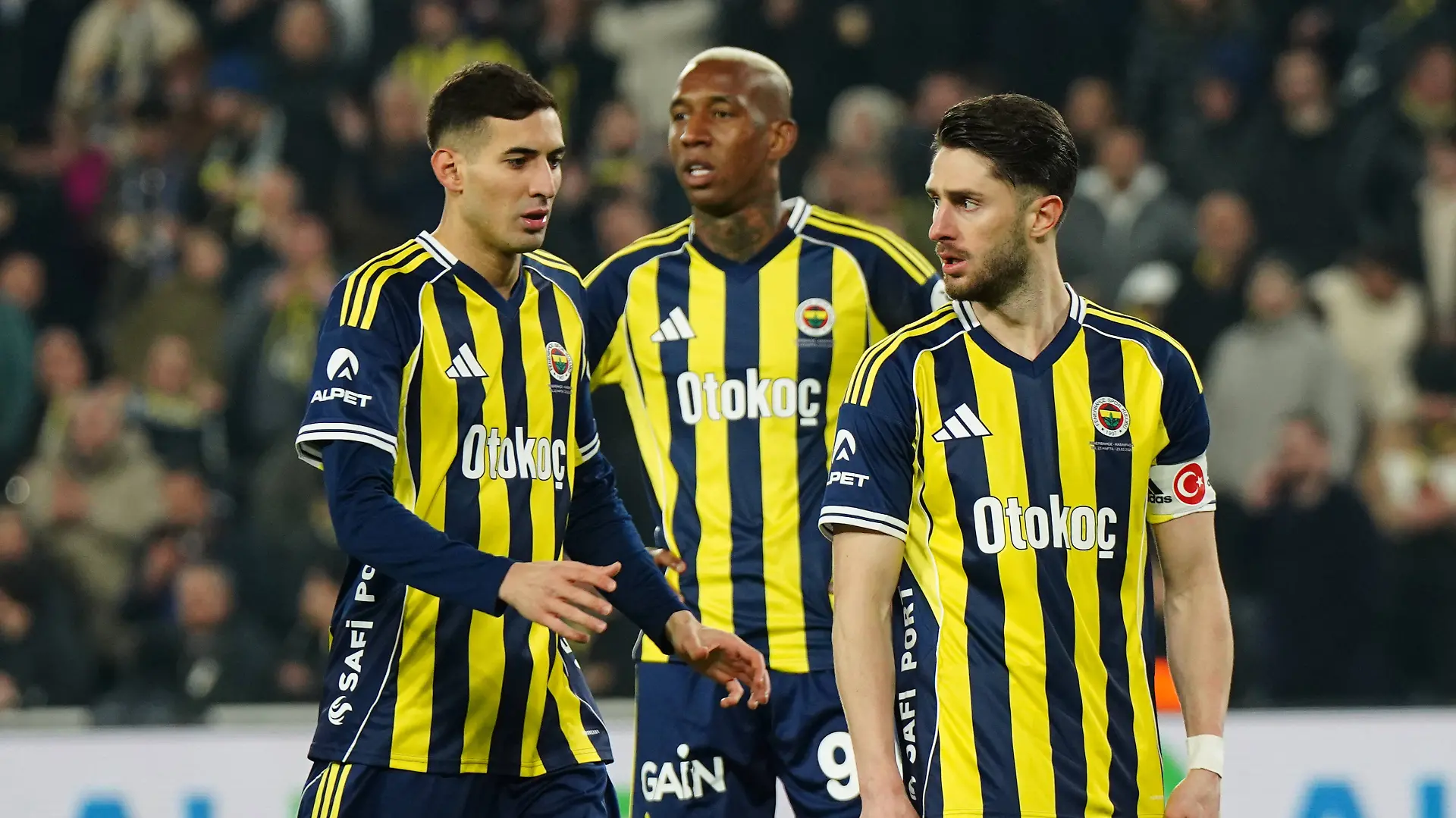 RTL zeigt das Europa-League-Spiel Nottingham Forest gegen Fenerbahce Istanbul im TV und auf RTL+ online im Stream
