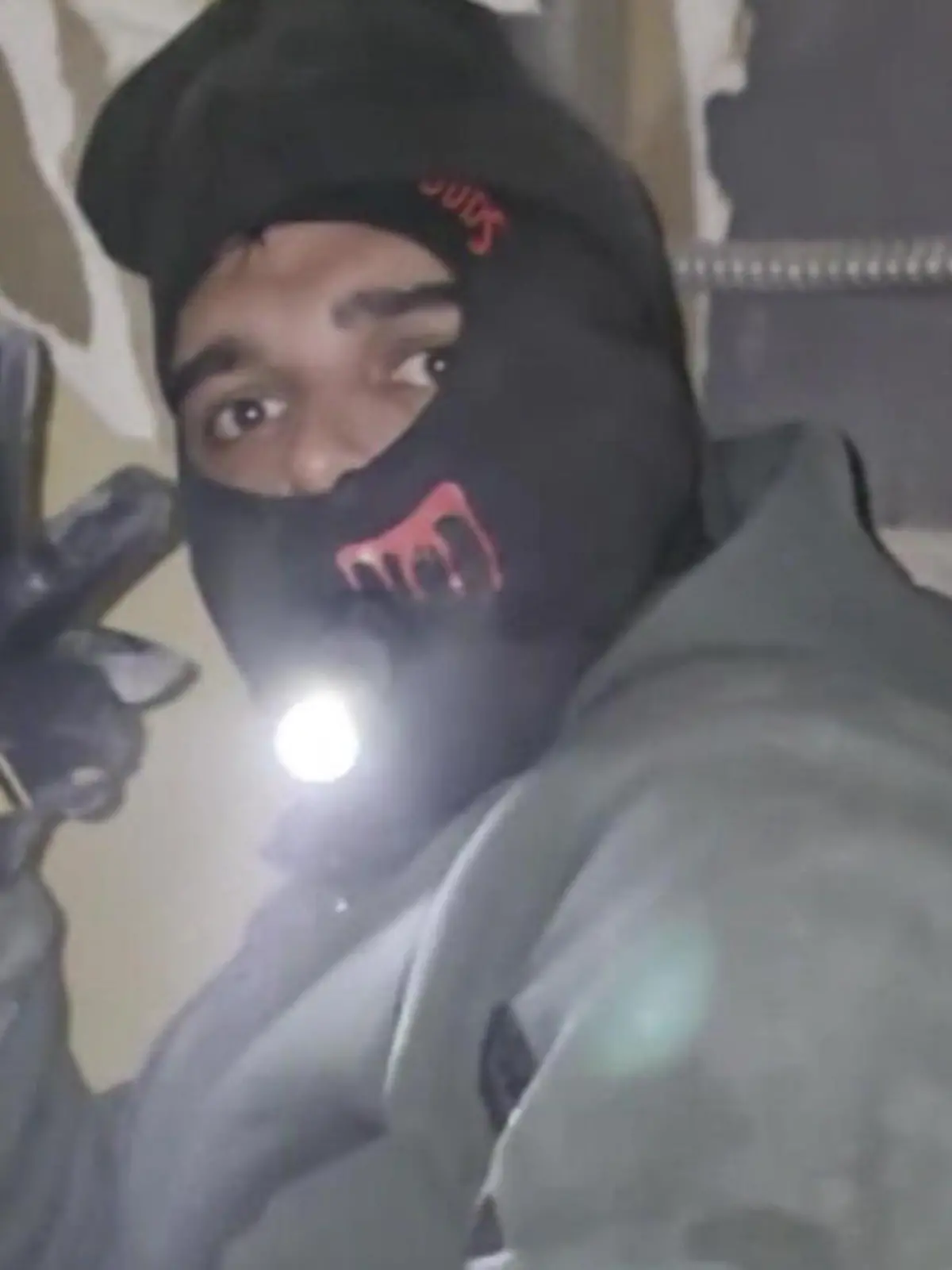 Bild zu: "Dreister geht's kaum! Diebe erbeuten über 1,5 Millionen Euro – und filmen sich"