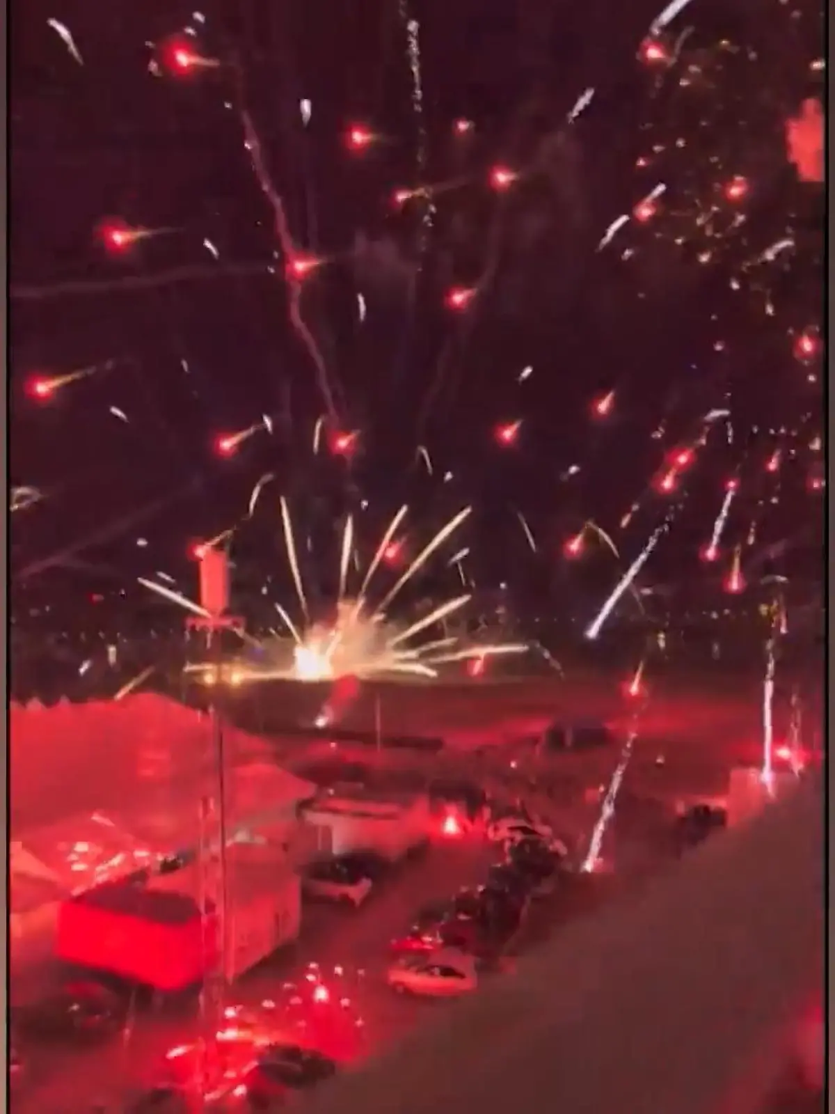 Bild zu: "Rheinkirmes weiterhin mit Feuerwerk"