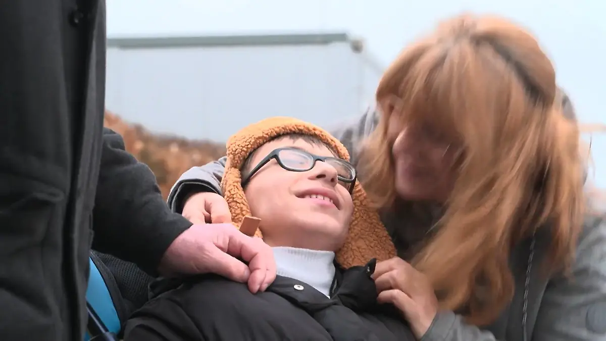 Behindertem Jungen droht in Georgien der Tod Umstrittene Abschiebung