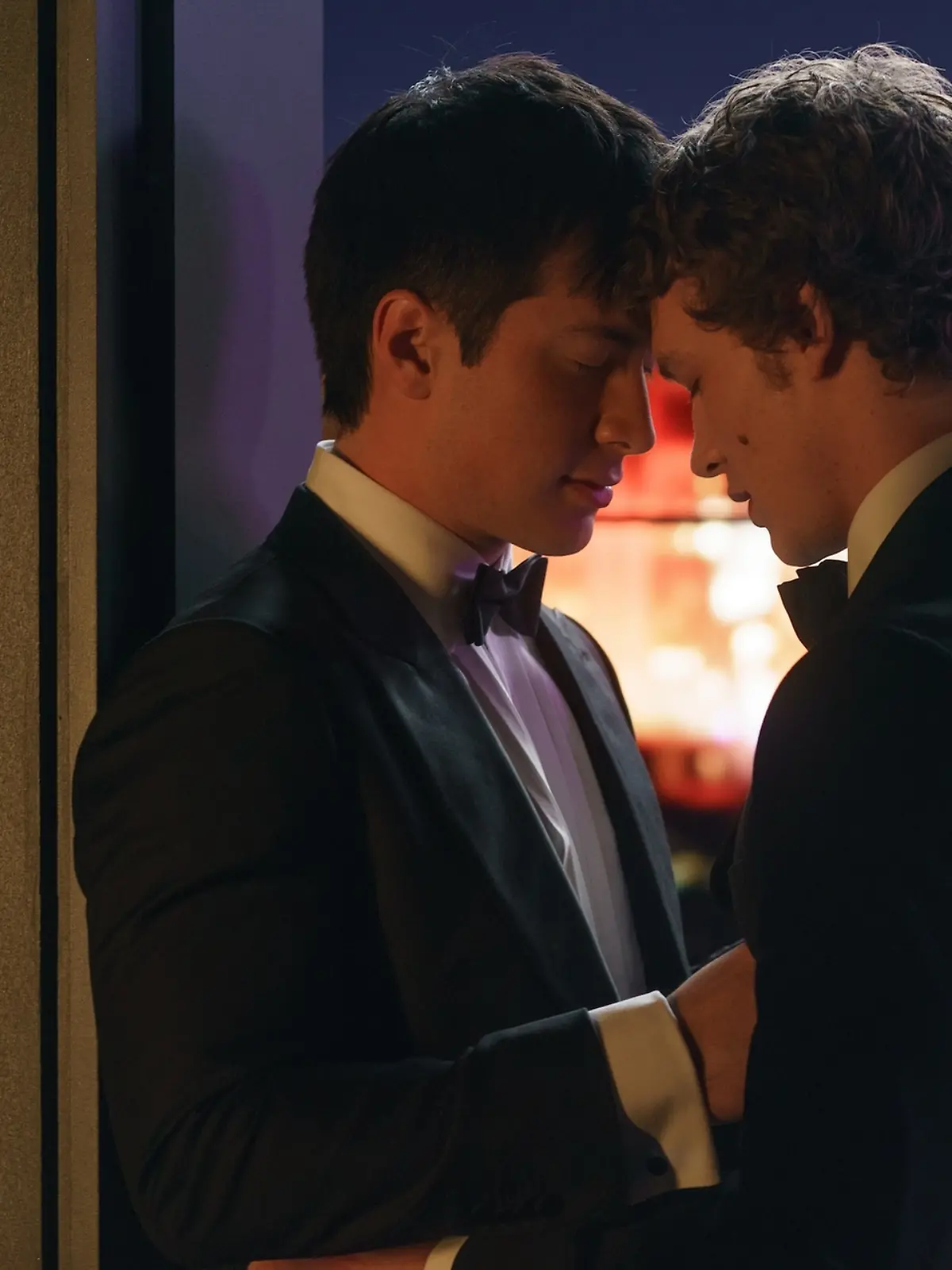 Bild zu: "Eishockey-Liebe wird Streaming-Hit und macht Verlag berühmt!"