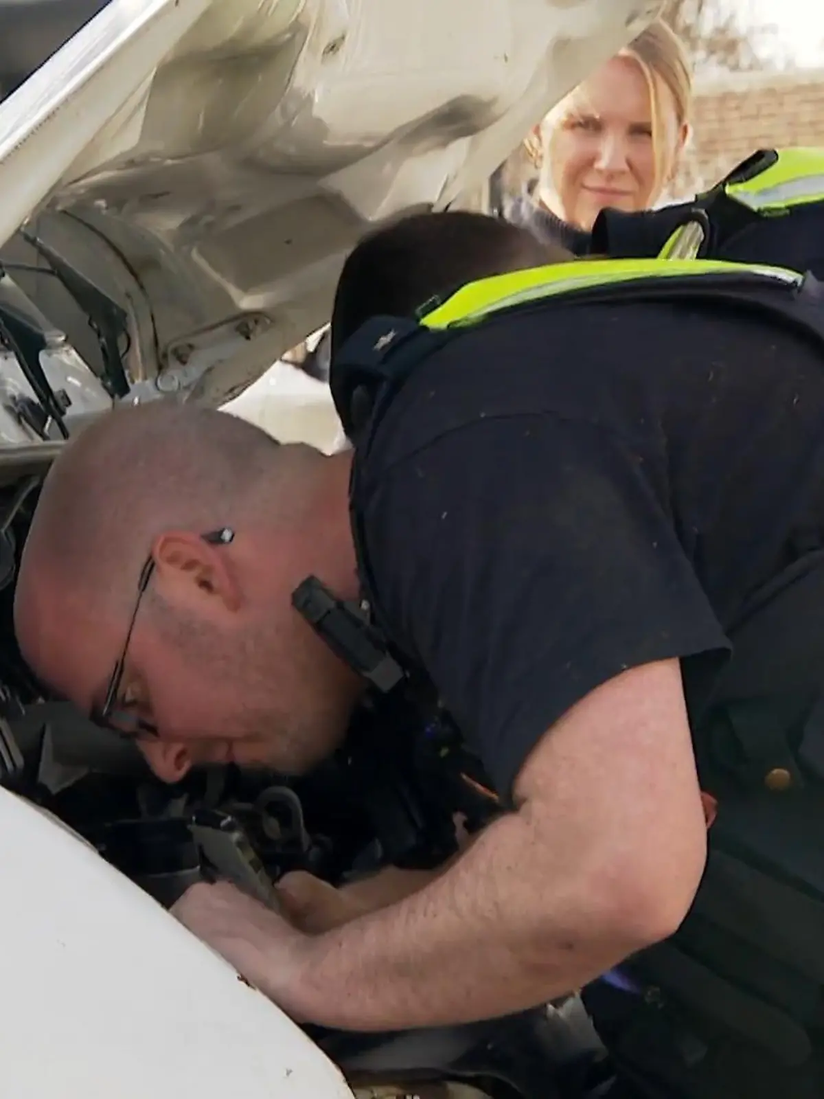 Bild zu: "Reul bei Drogenkontrolle"