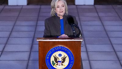 Epstein-Skandal: Hillary Clinton schützt Bill Clinton – Er wusste nichts