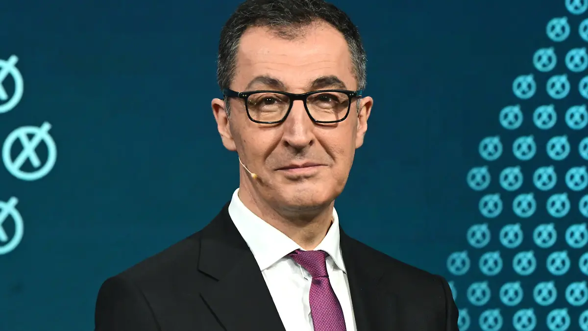 Cem Özdemir (Grüne) nimmt bei der SWR-Sendung «Die Wahlarena» teil. Am 8. März wird in Baden-Württemberg ein neuer Landtag gewählt. (zu dpa: «Özdemir attackiert AfD-Konkurrenten scharf in TV-Debatte») +++ dpa-Bildfunk +++