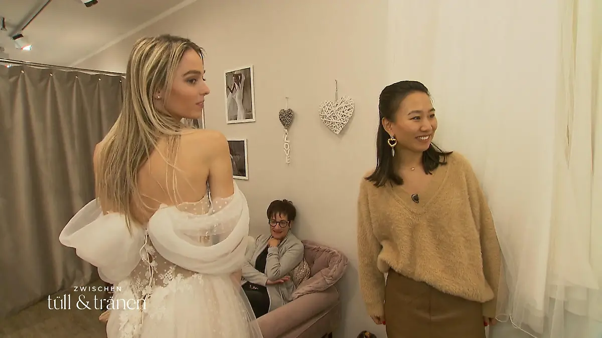 Kleider-TÜV-Braut Julia ist ganz schön streng! Kein Gefühl