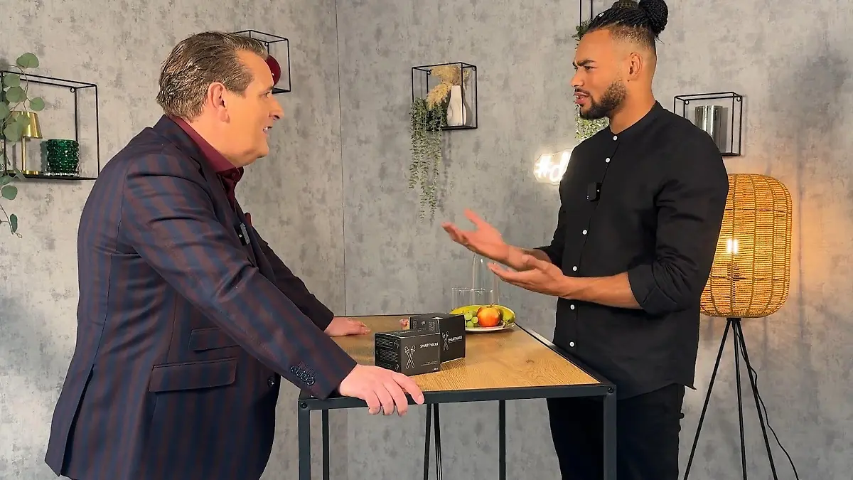 Nur eine Verlobung ist schöner SMARTWAXX unter der Haube