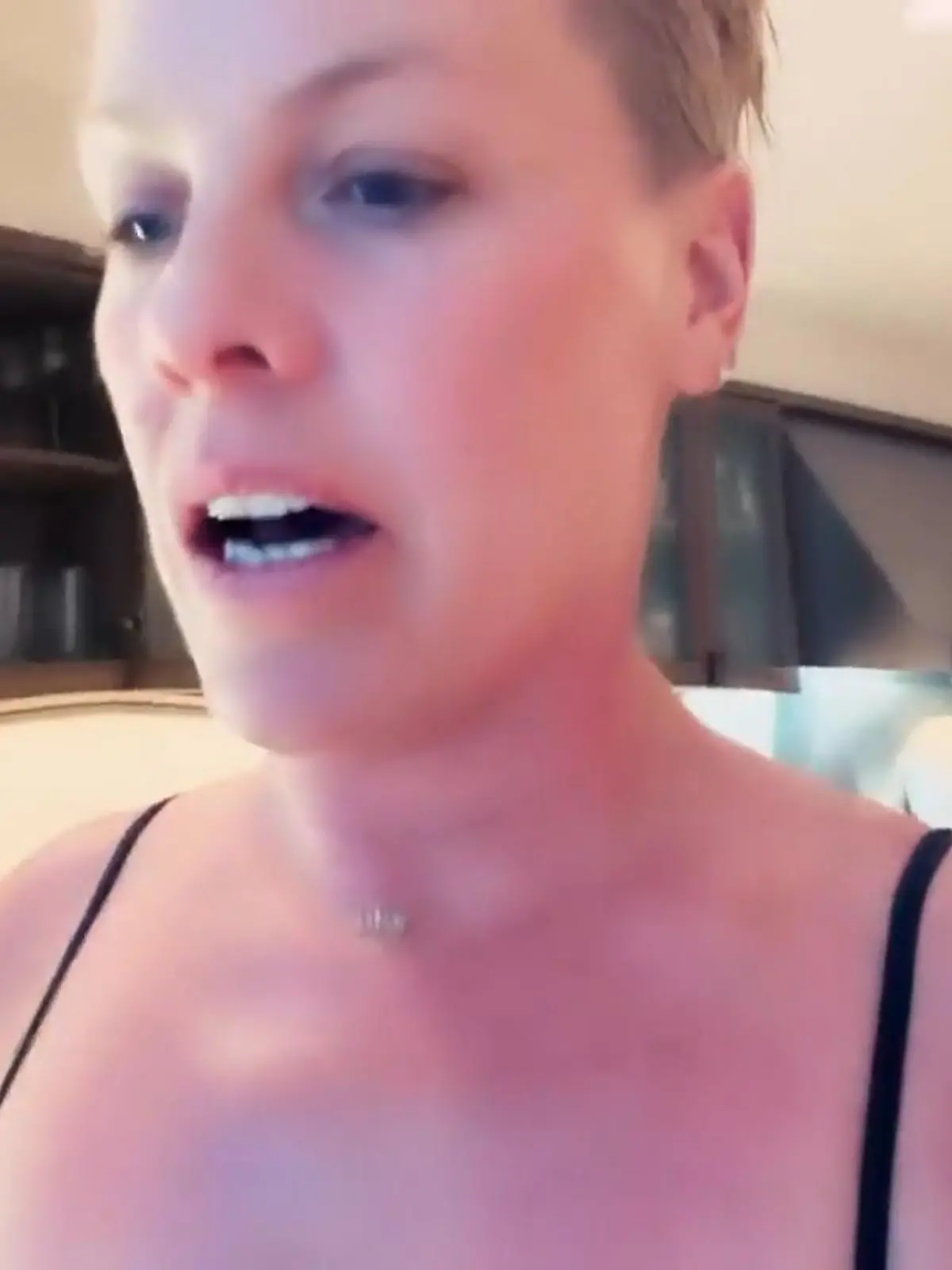 Bild zu: "Pink von Ehemann getrennt? Auf Instagram platzt ihr der Kragen!"