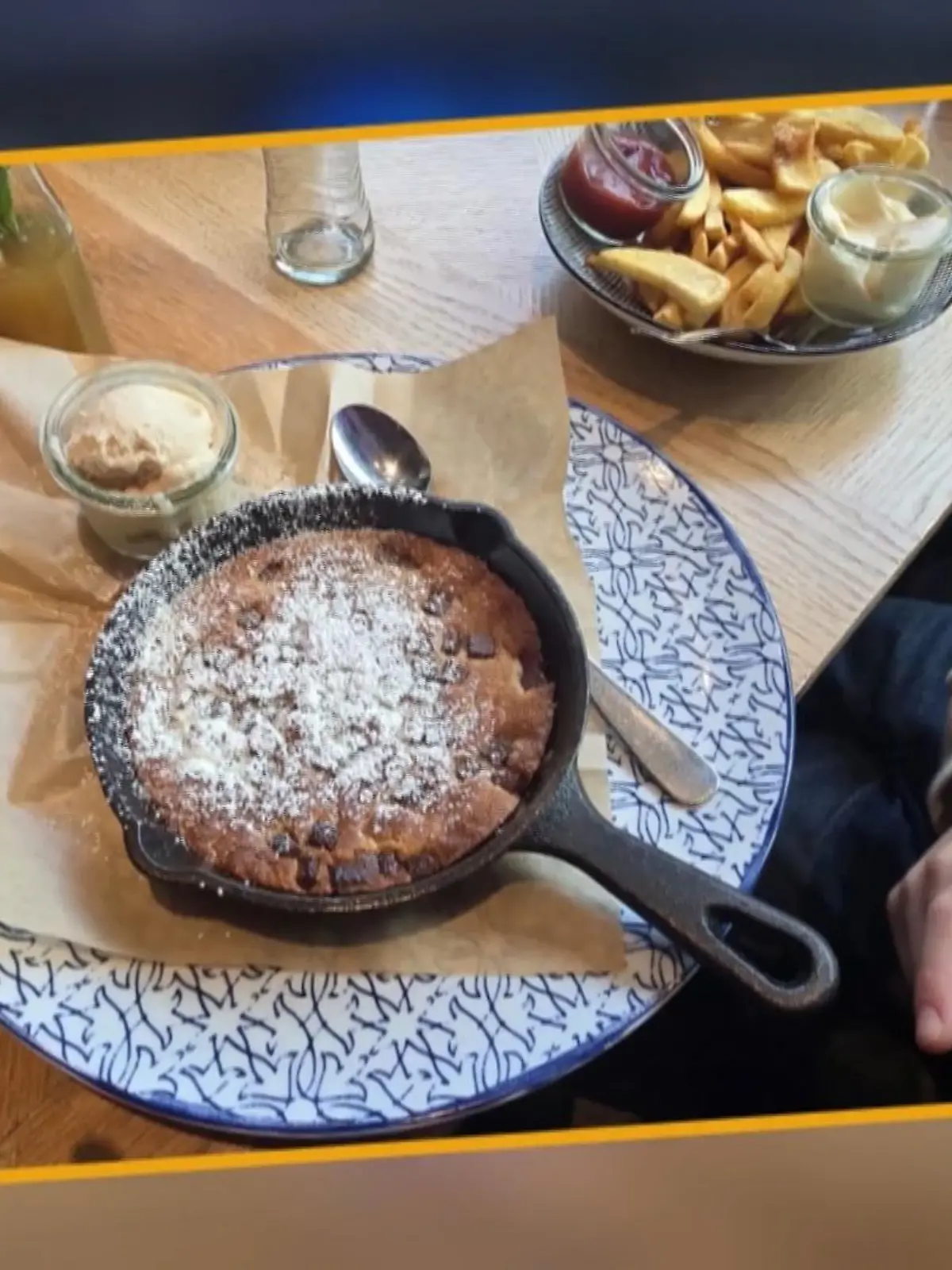 So könnt ihr beim Essen gehen richtig Geld sparen. Wir haben den Test gemacht.