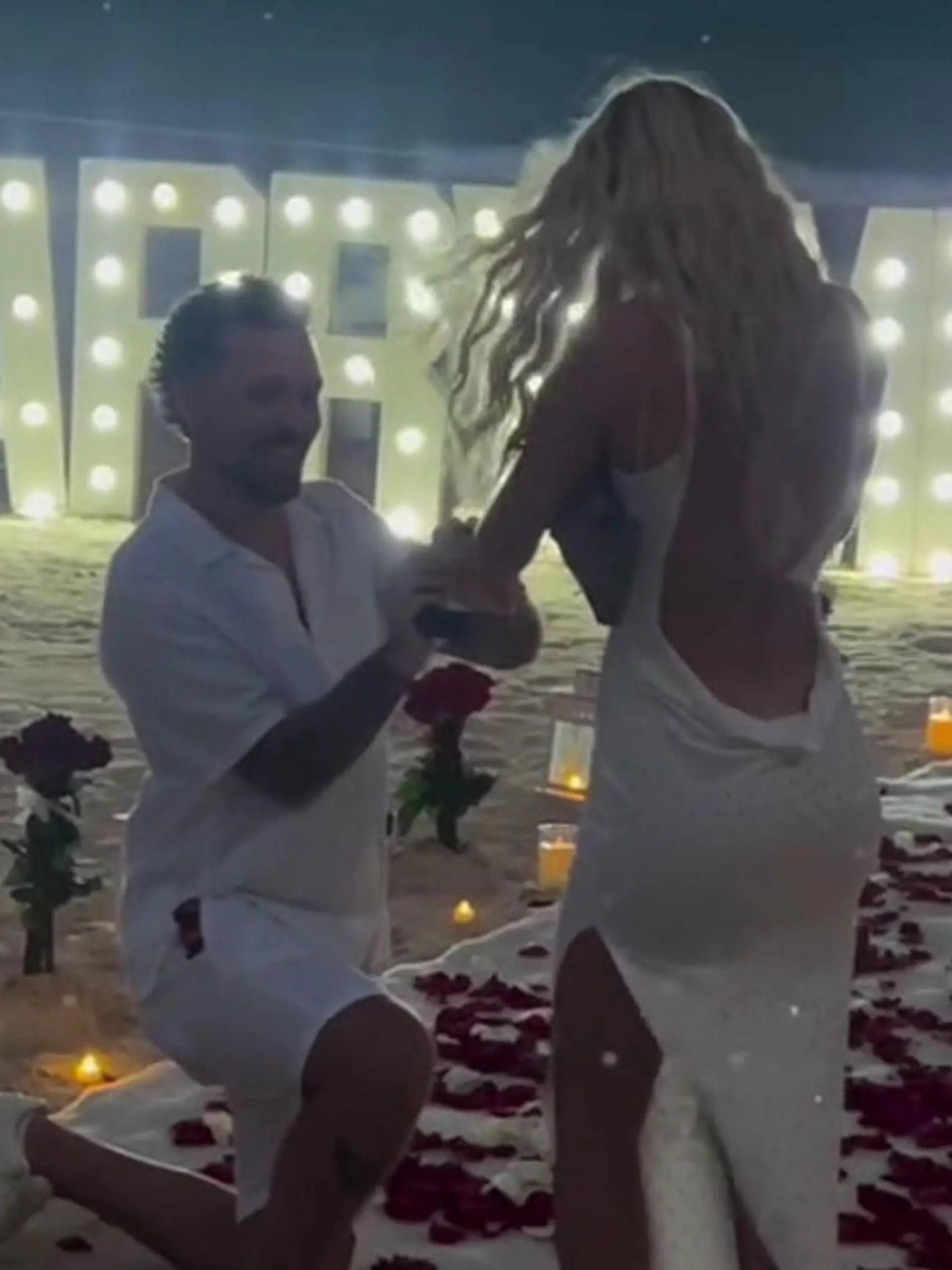 Bild zu: "Nach Trennung! „Temptation Island VIP"-Pärchen hat sich verlobt "