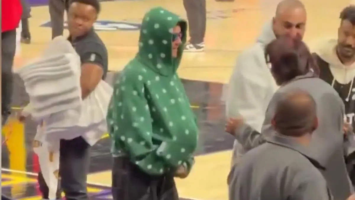 Mega-Star von Security erwischt – als er DAS klauen will! Ganz schön frech