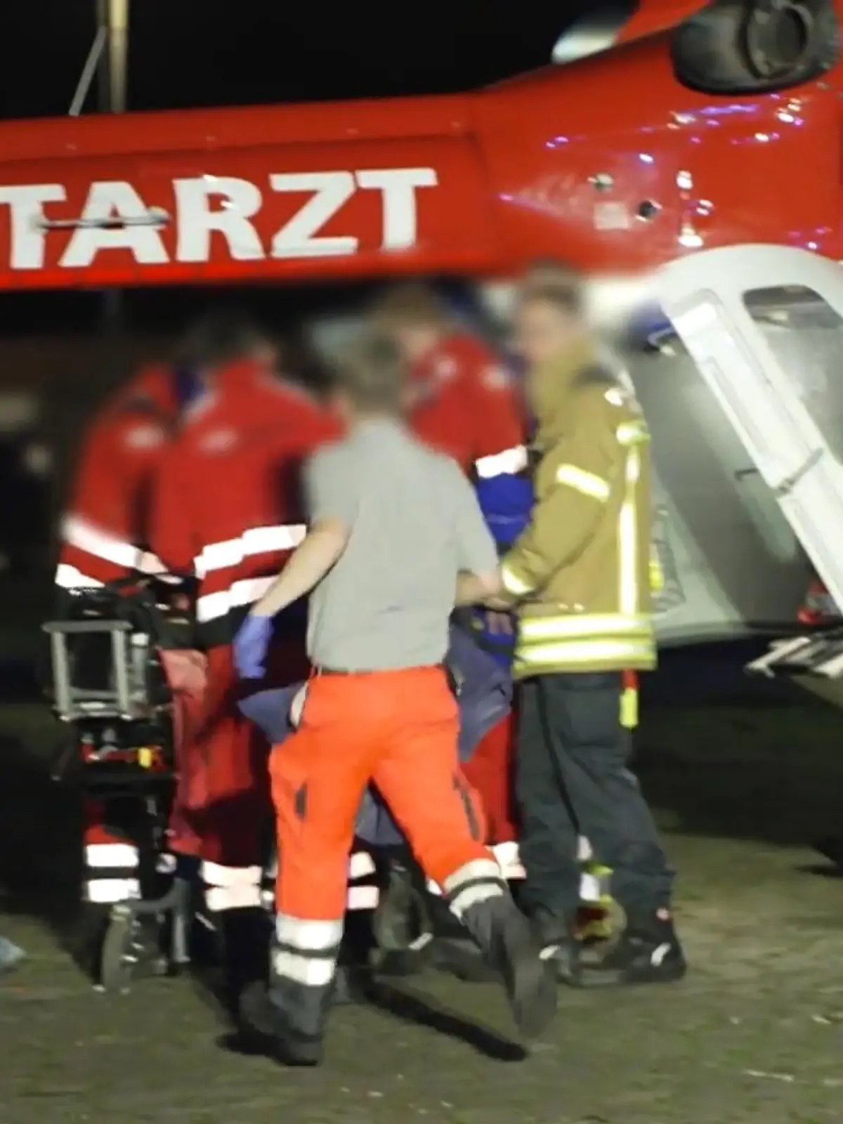 Bild zu: "Kind (1) stürzt aus Fenster"