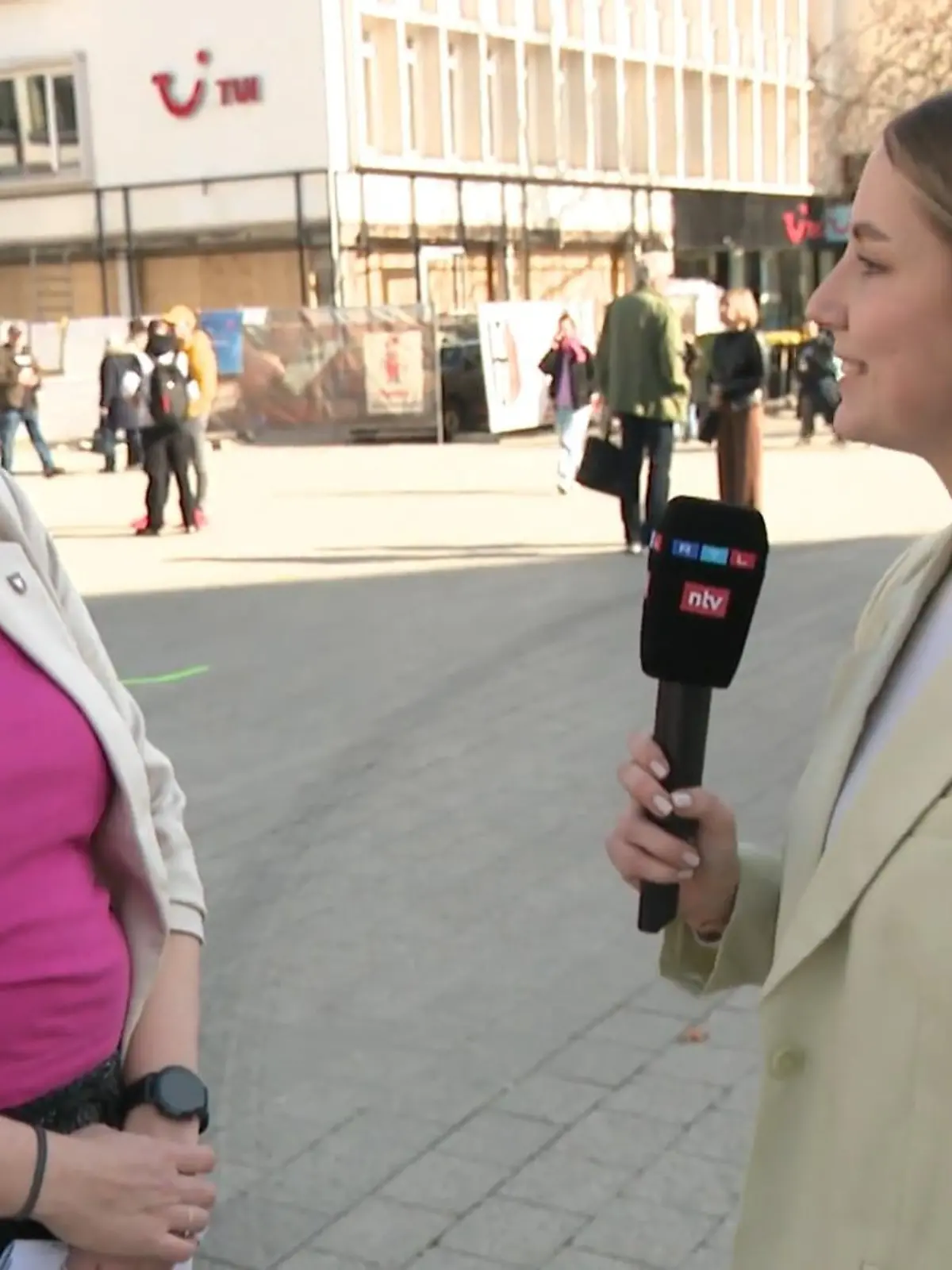 Bild zu: "Darum verdienen Frauen immer noch weniger Geld als Männer!"