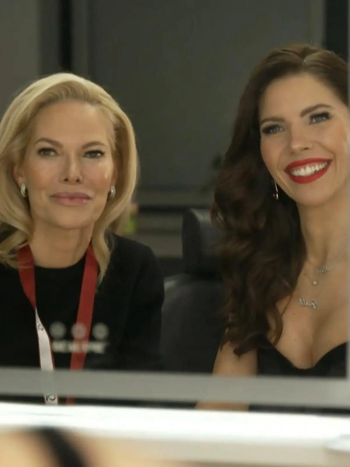 Bild zu: "Seltenes Mama-Tochter-Interview! Mit IHR kann Victoria Swarovski über alles reden"