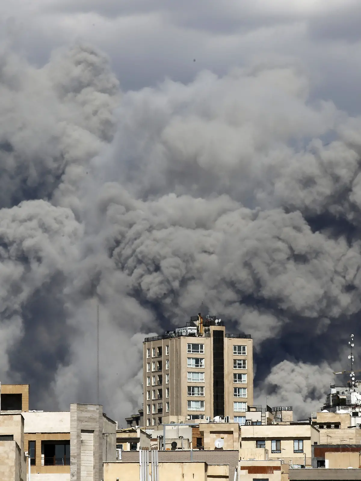 Explosions heard in Tehran as new Israeli airstrikes hit Iranian capital