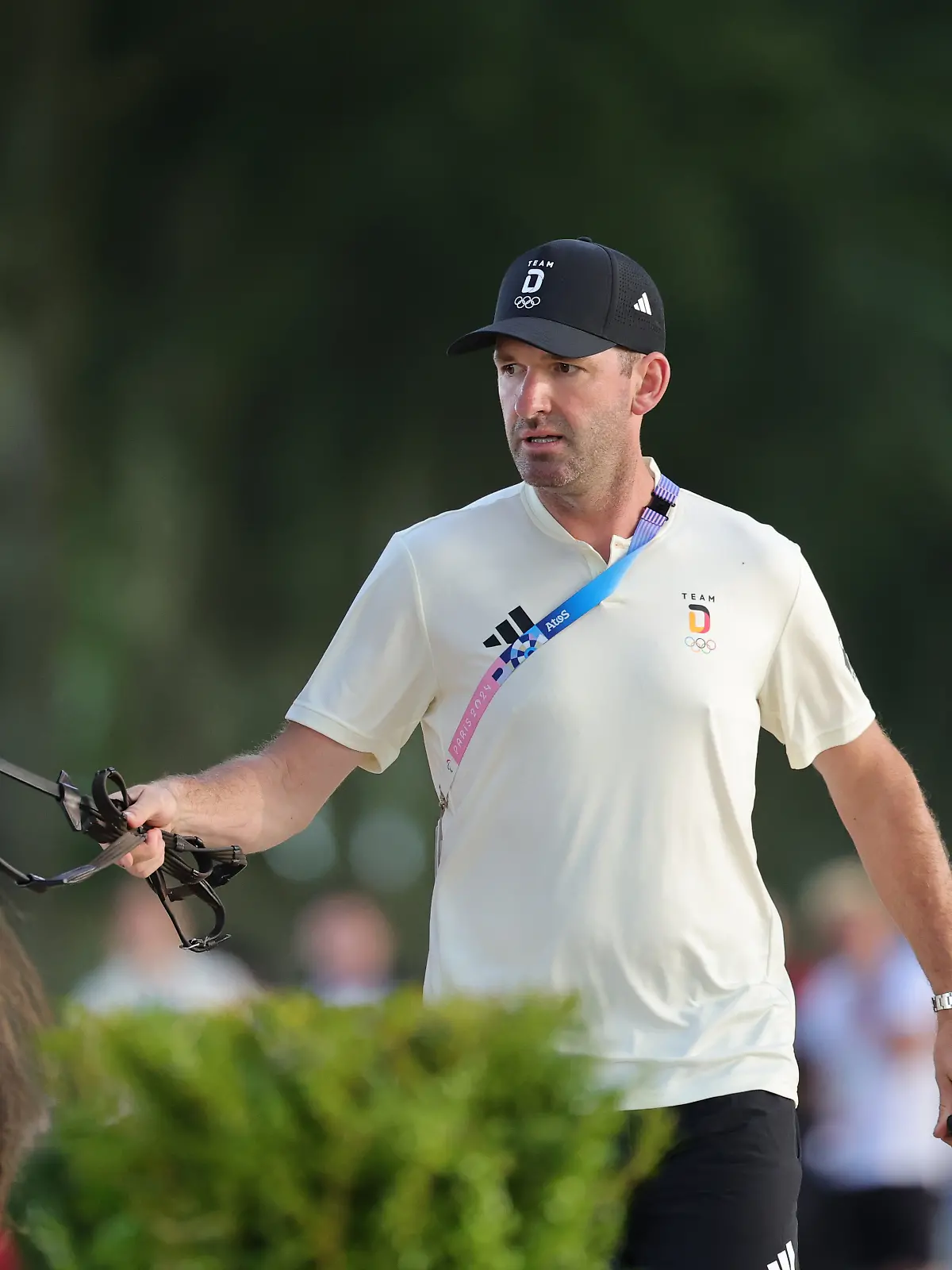 Bild zu: "Drohnen-Horror! Reitsport-Star bangt um Pfleger und Pferde"