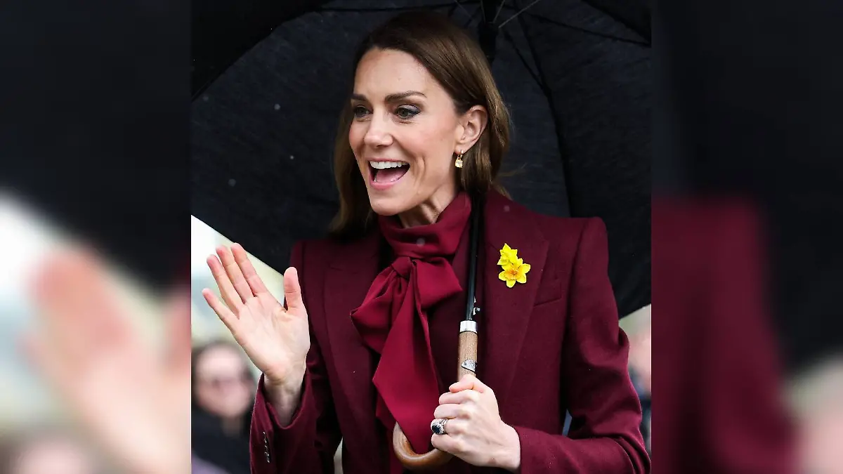 Bei einem Besuch in Wales überraschte die Prinzessin Schaulustige.