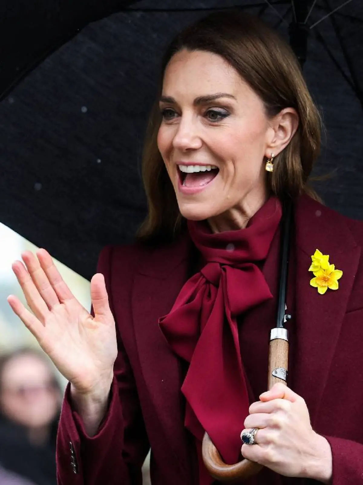 Bei einem Besuch in Wales überraschte die Prinzessin Schaulustige.