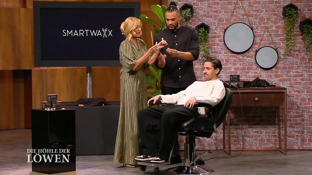 Bewegender Auftritt mit schmerzfreiem Beauty-Wachs Schluss mit Zupfen