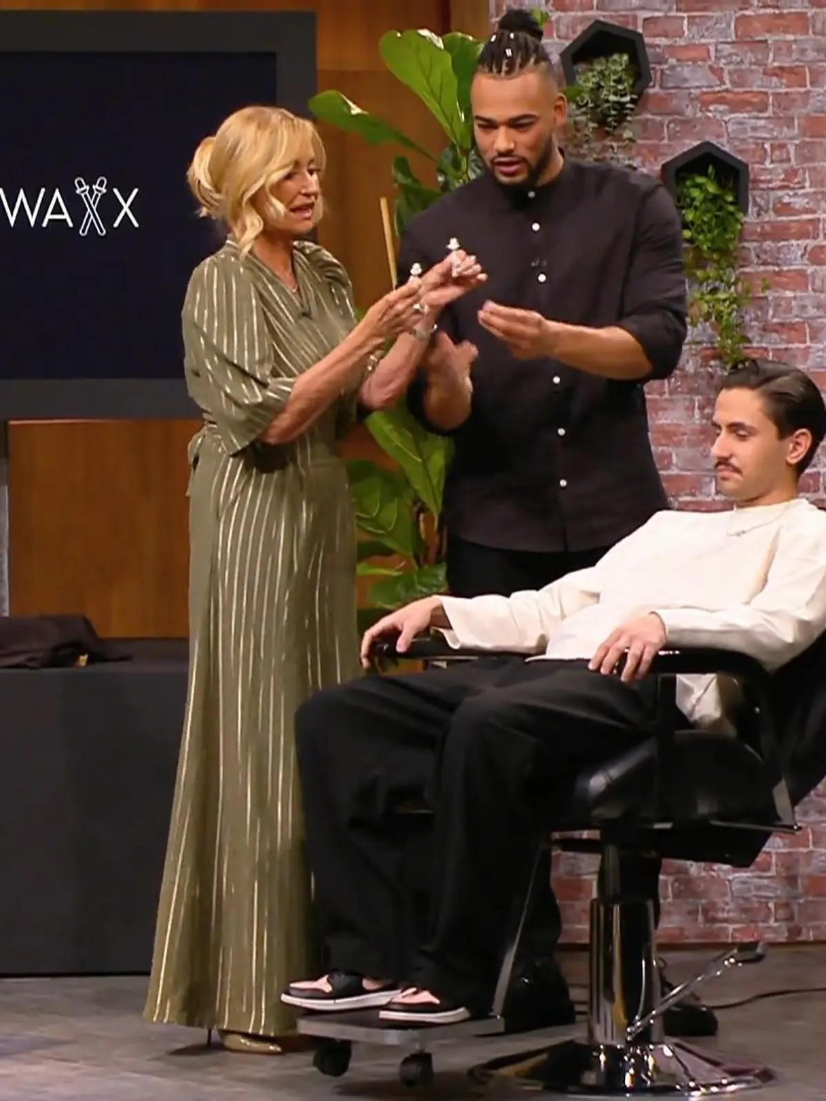 Bild zu: "Bewegender Auftritt mit schmerzfreiem Beauty-Wachs"