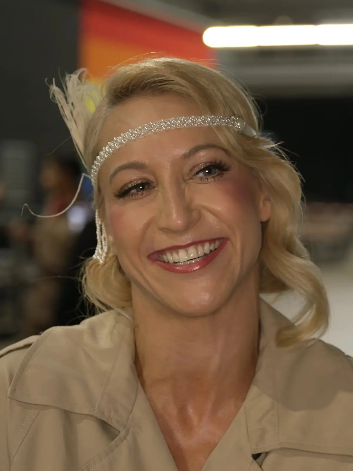 Bild zu: "„Total überwältigt” Kathrin Menzer schwärmt von ihrer Verlobung"