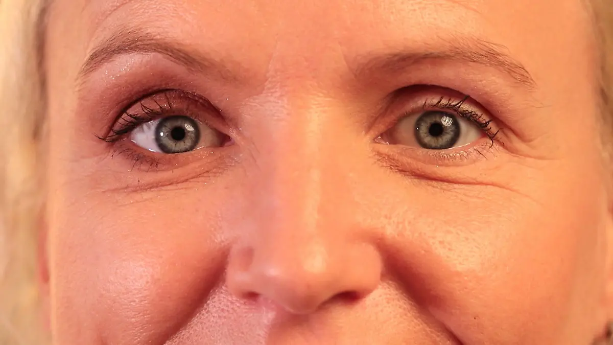 Welche Farbe lässt meine Augen strahlen? Mega-Tipps von der Expertin