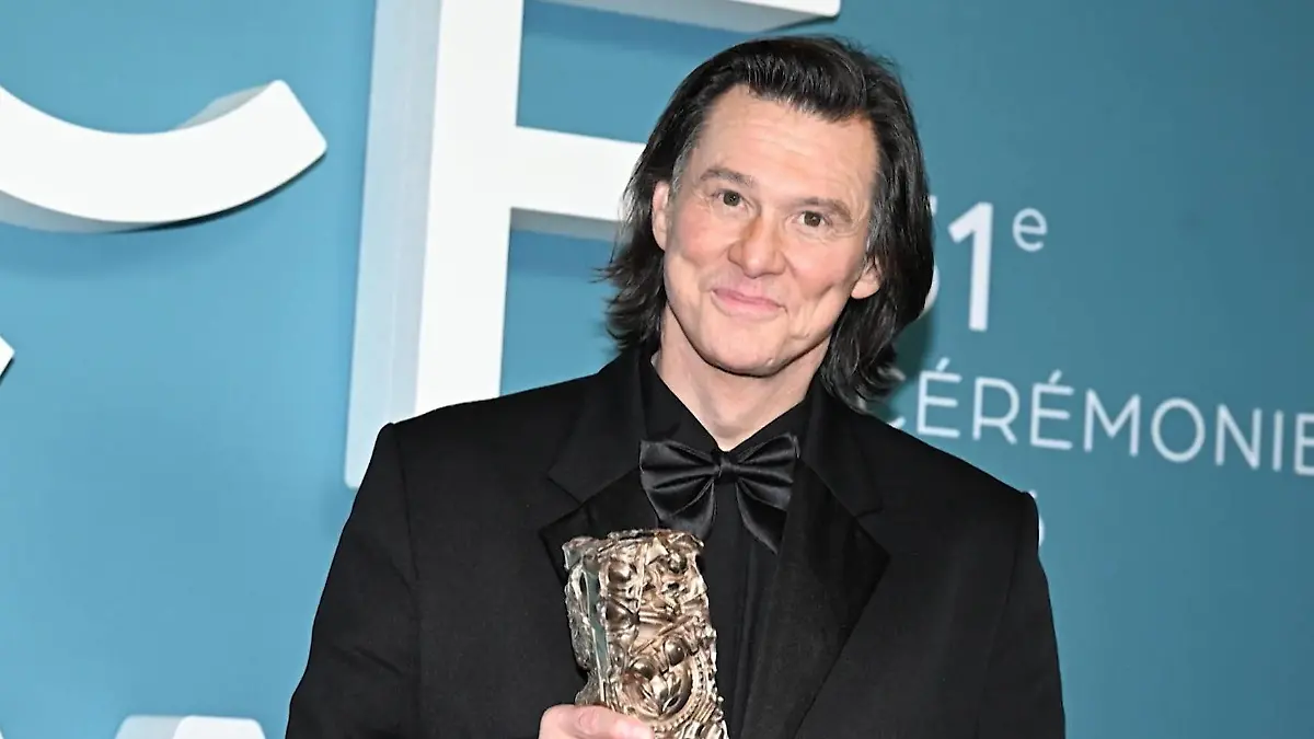 Gesicht von Weltstar völlig verändert – Fans haben wilde Spekulationen! Jim Carrey bei Cesar Awards 2026