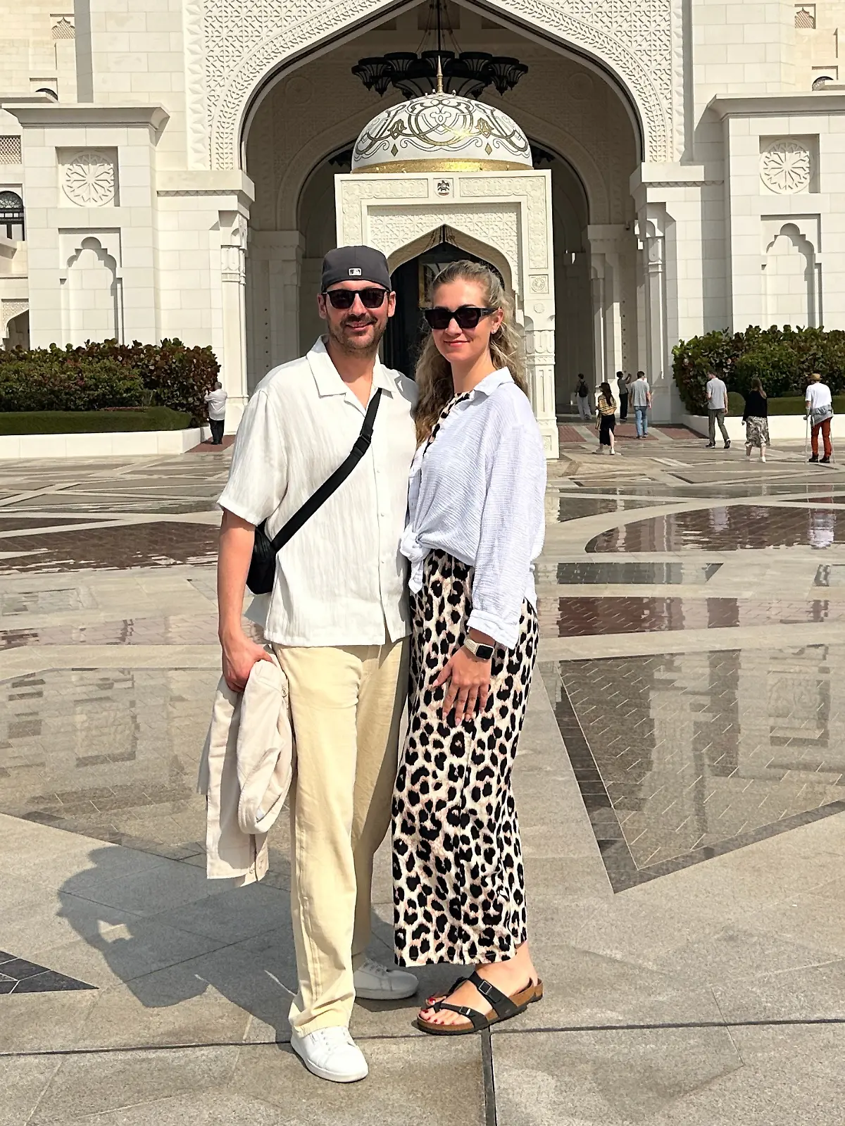 Bild zu: "Paar auf Kreuzfahrtschiff in Abu Dhabi fühlt sich von Regierung alleingelassen "