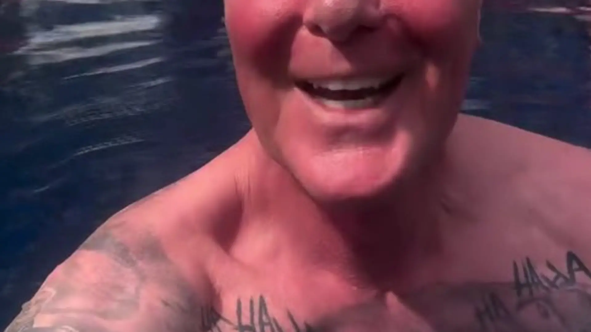 Prinz Marcus teilt auf Instagram einen Blick von sich als Babysitter.