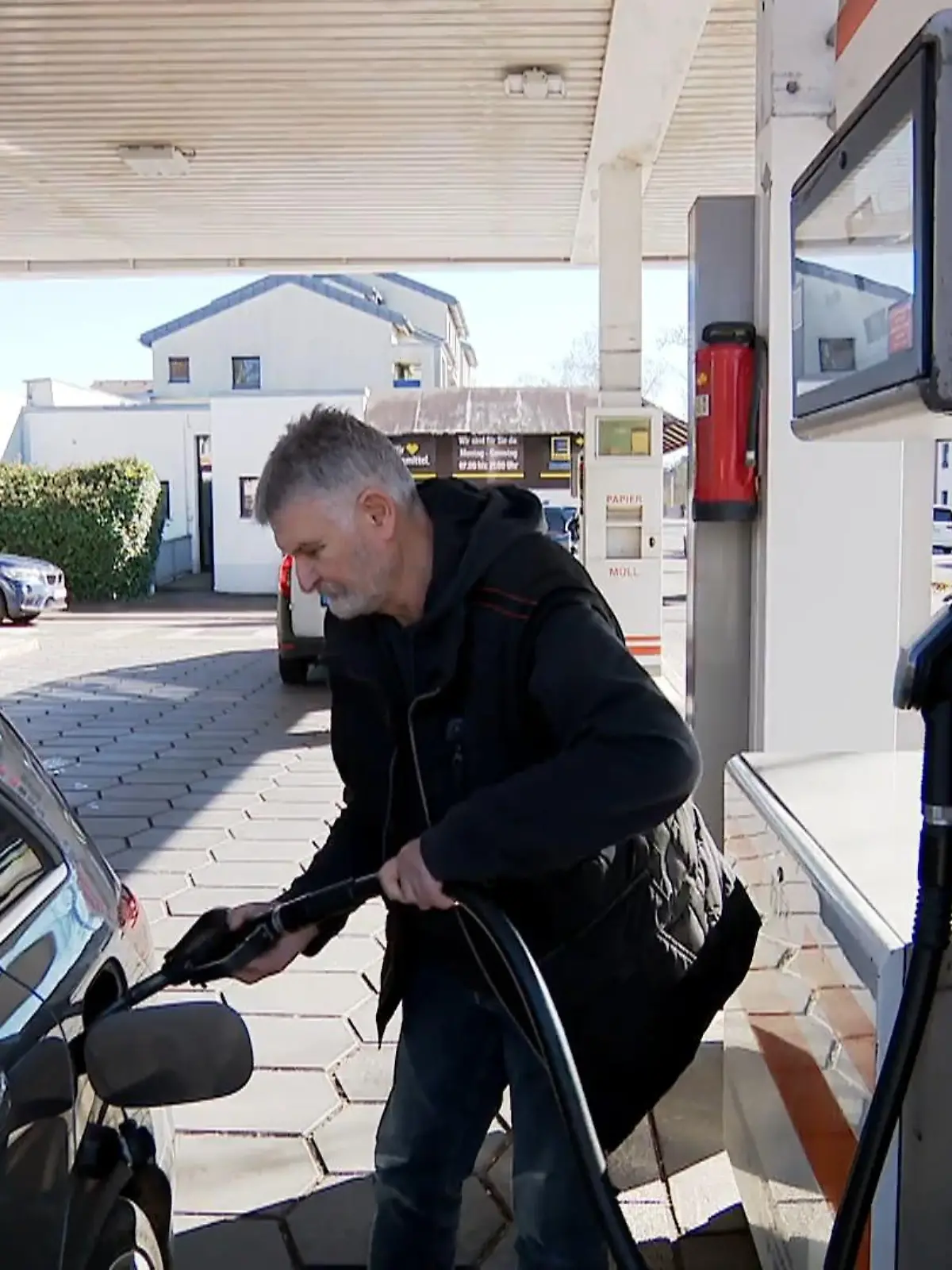 Bild zu: "Krieg-Folgen für NRW"