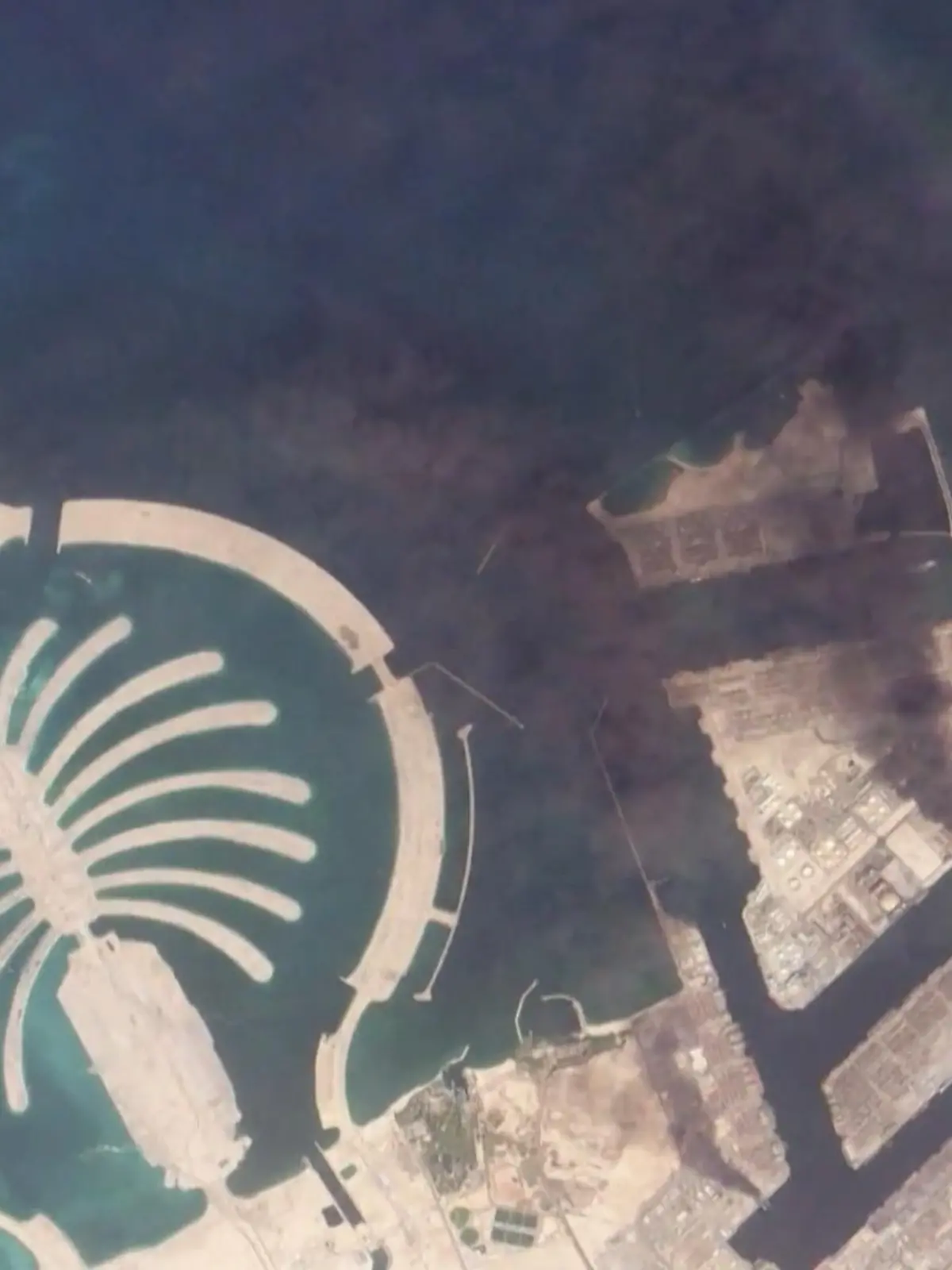 Bild zu: "Deutsche sitzen in Dubai fest"