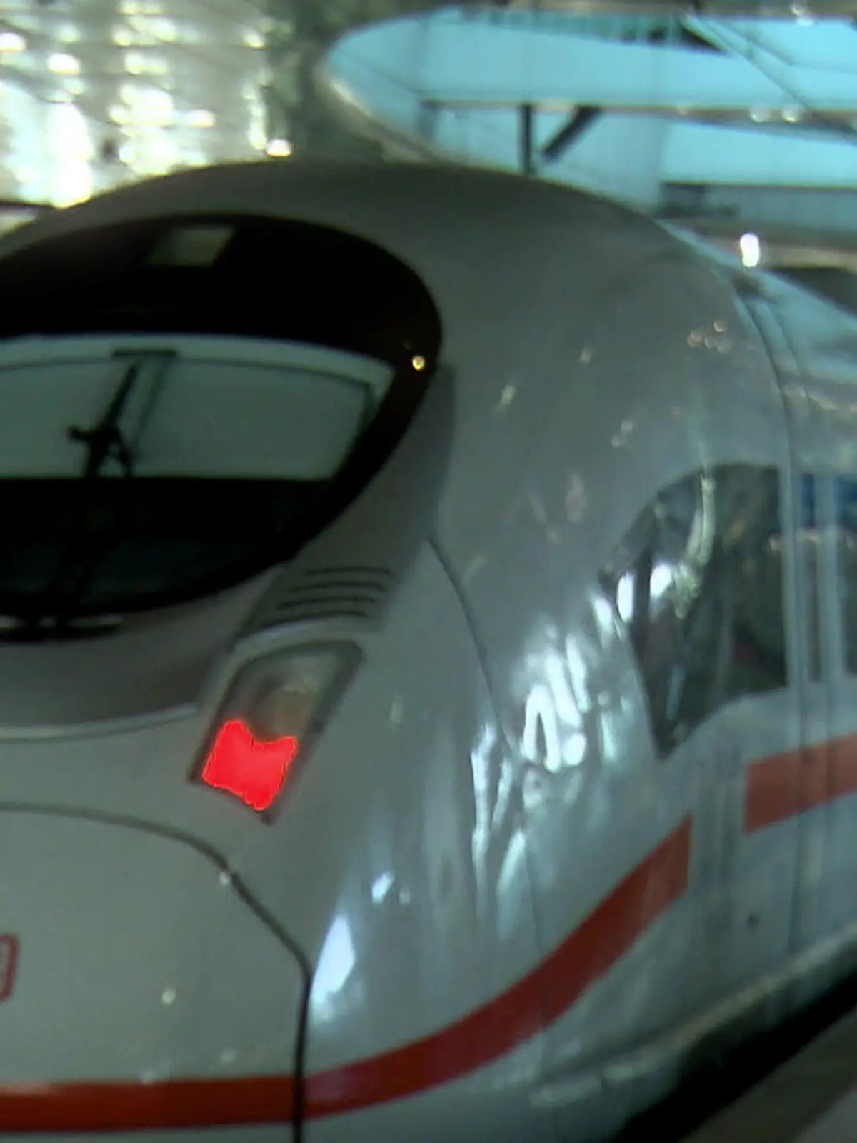 Bild zu: "Nur jeder zweite Zug pünktlich! DAS läuft schief bei der Deutschen Bahn"