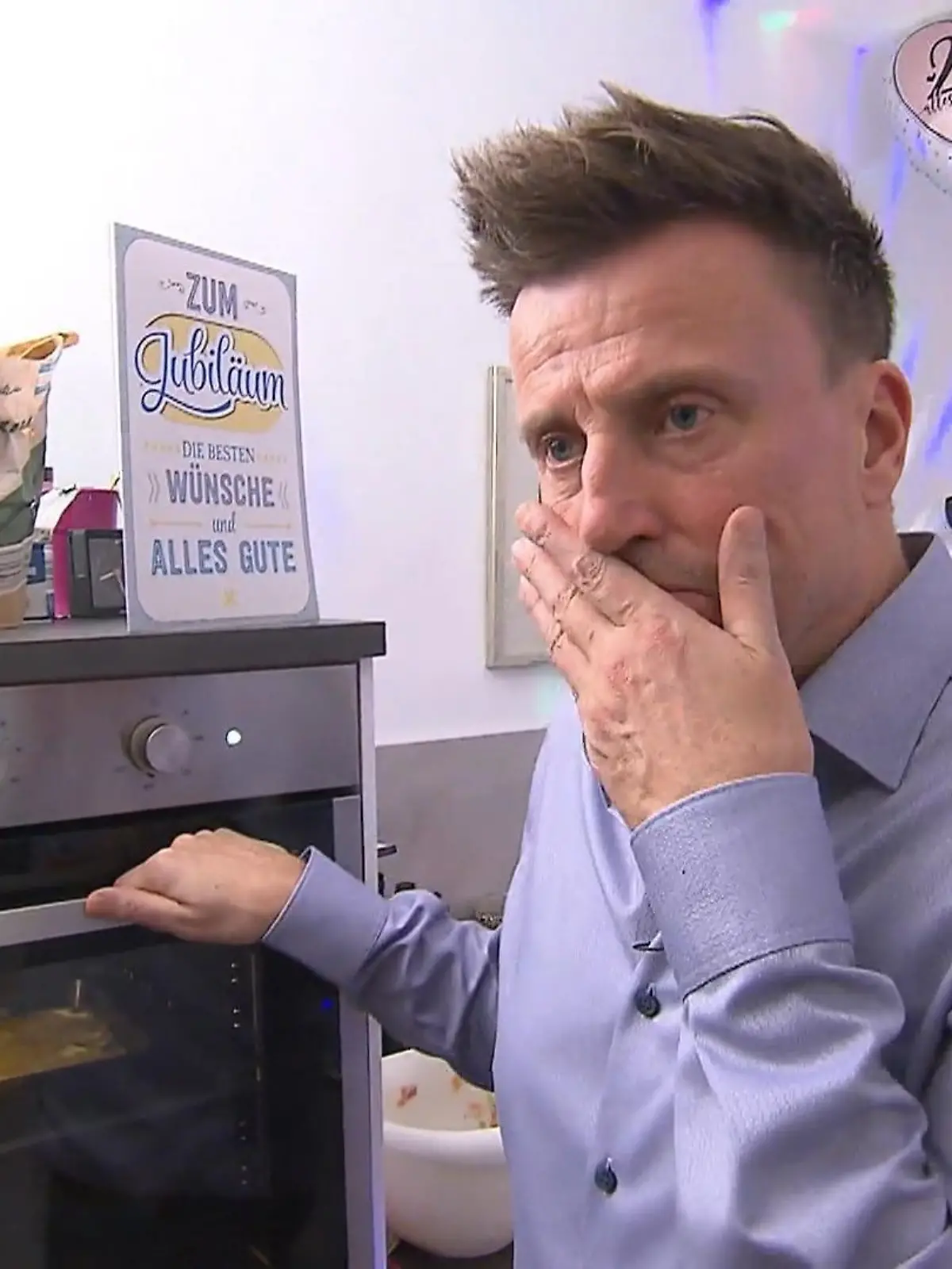 Bild zu: "Bei Eiks Dinner läuft es nicht wie geplant"