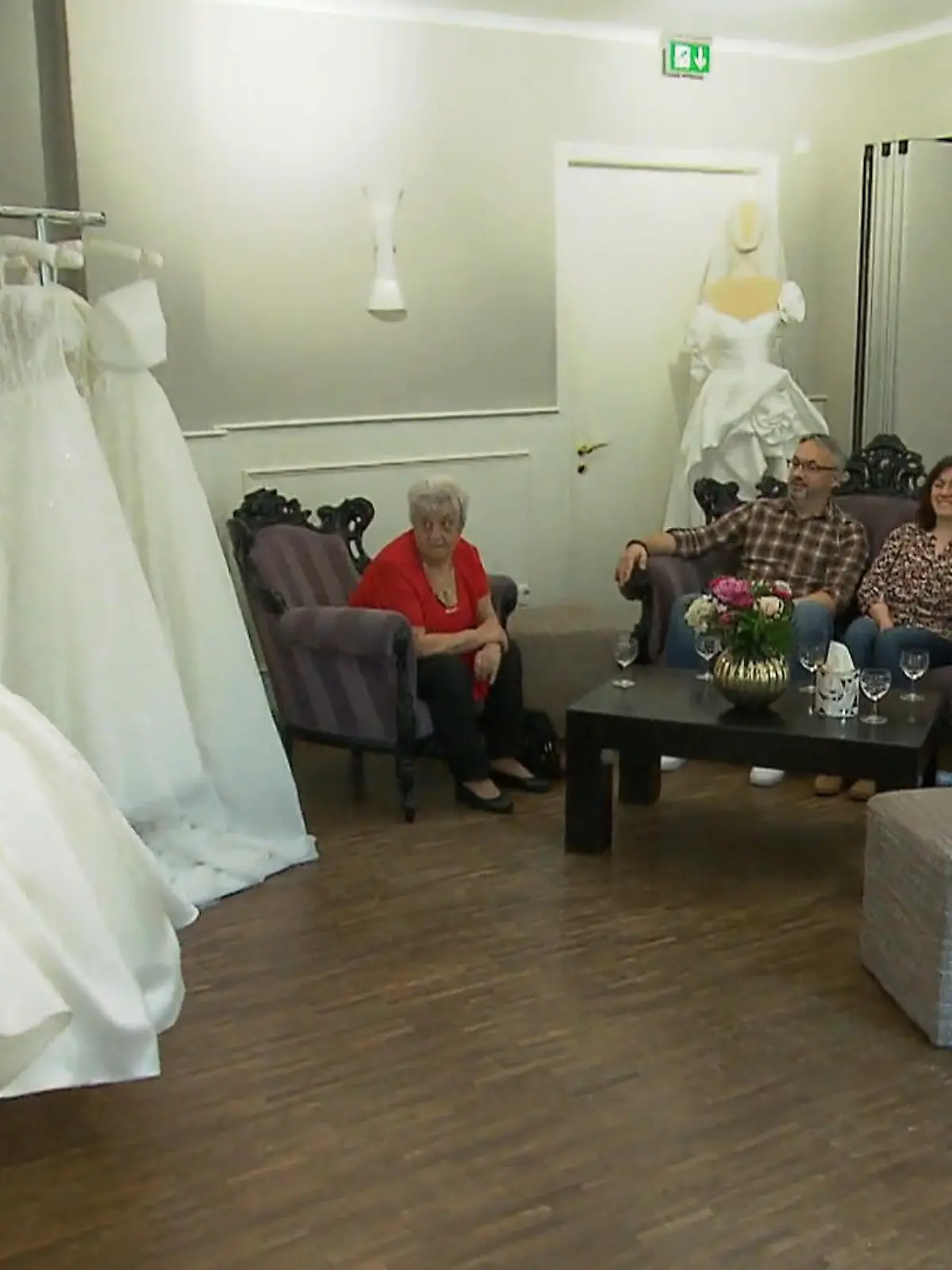 Bild zu: "Nihals Glitzer-Plan gegen Magdalenas Clean-Dogma"