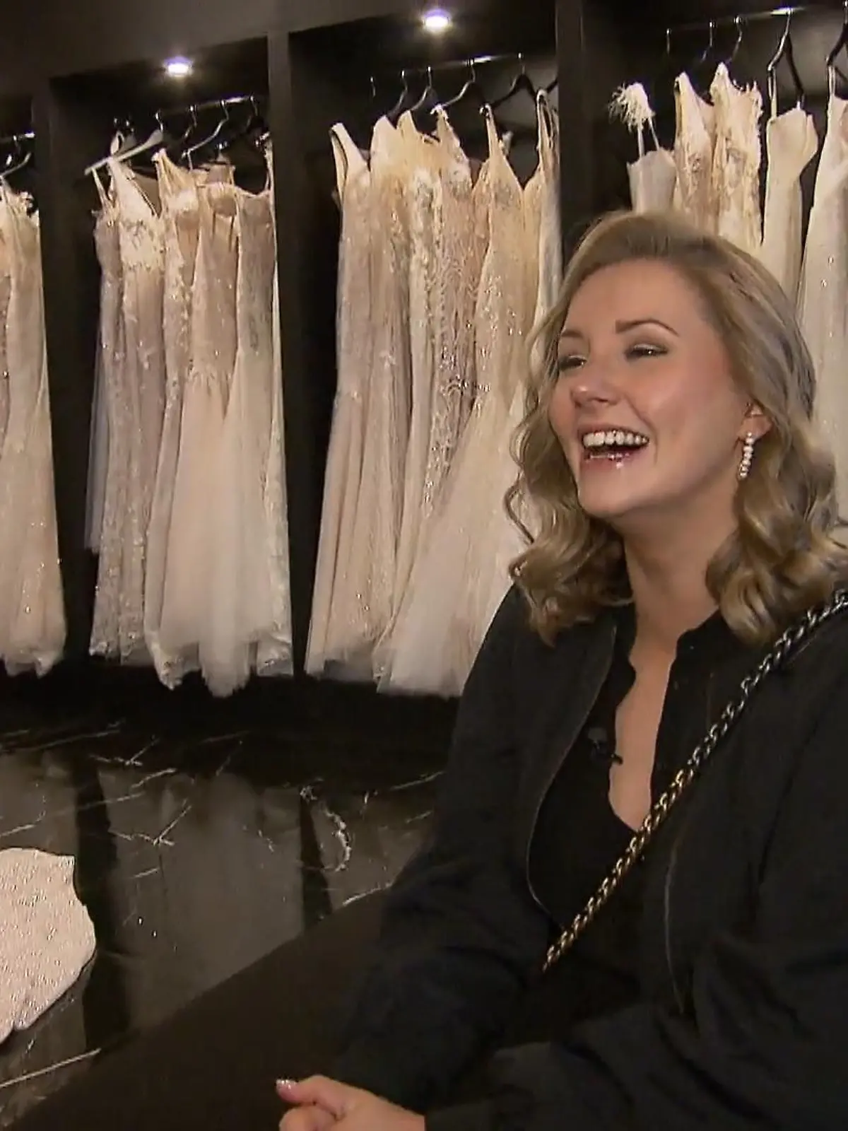 Bild zu: "Playmate Patricia wünscht sich ein transparentes Brautkleid"