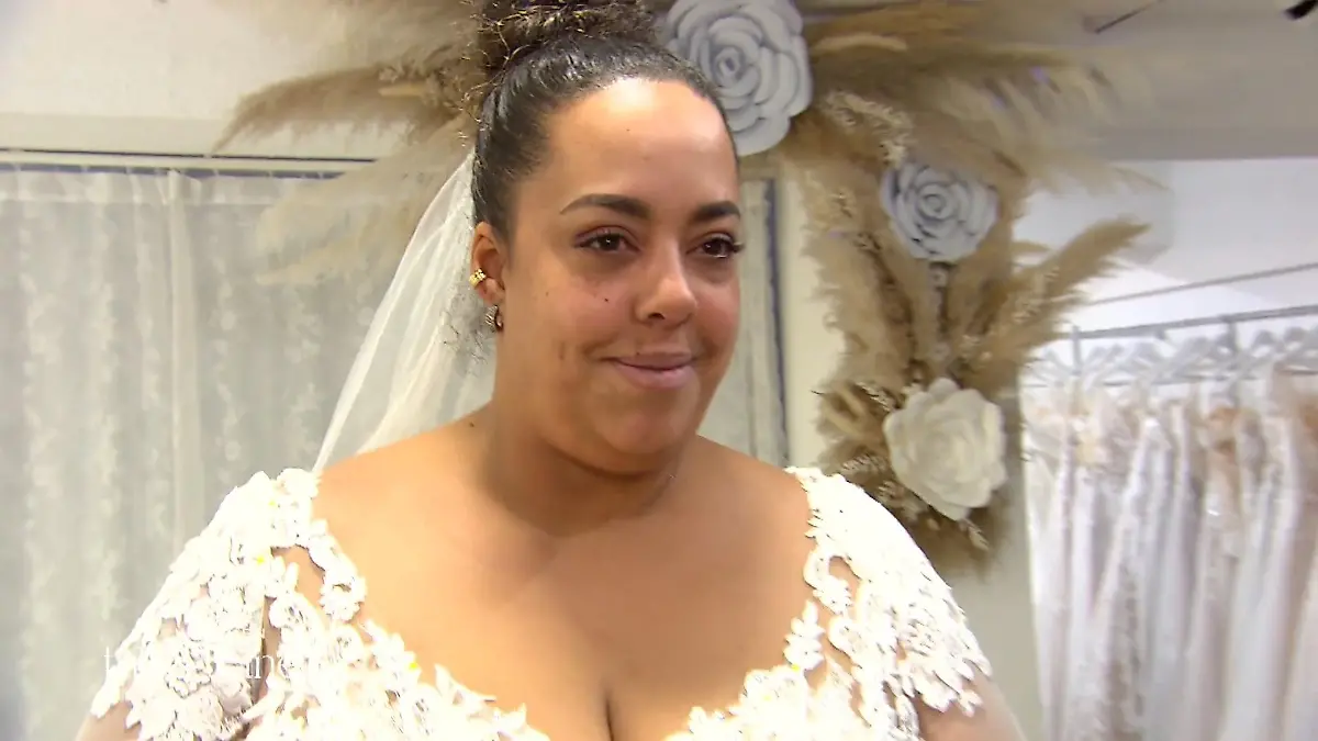 Larissa als Prinzessin Mit Ärmeln