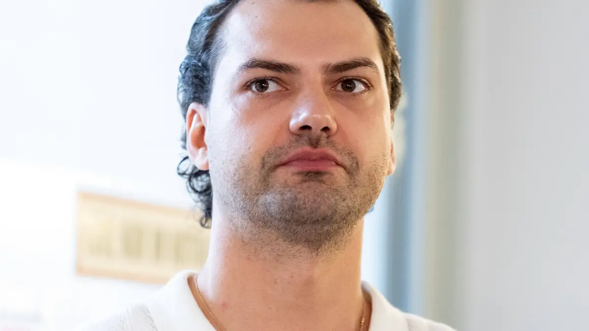 Wegen einer zunächst nicht bezahlten Rechnung über 1.900 Euro für Essen und Getränke muss Jimi Blue Ochsenknecht eine Geldstrafe zahlen (Archivbild).