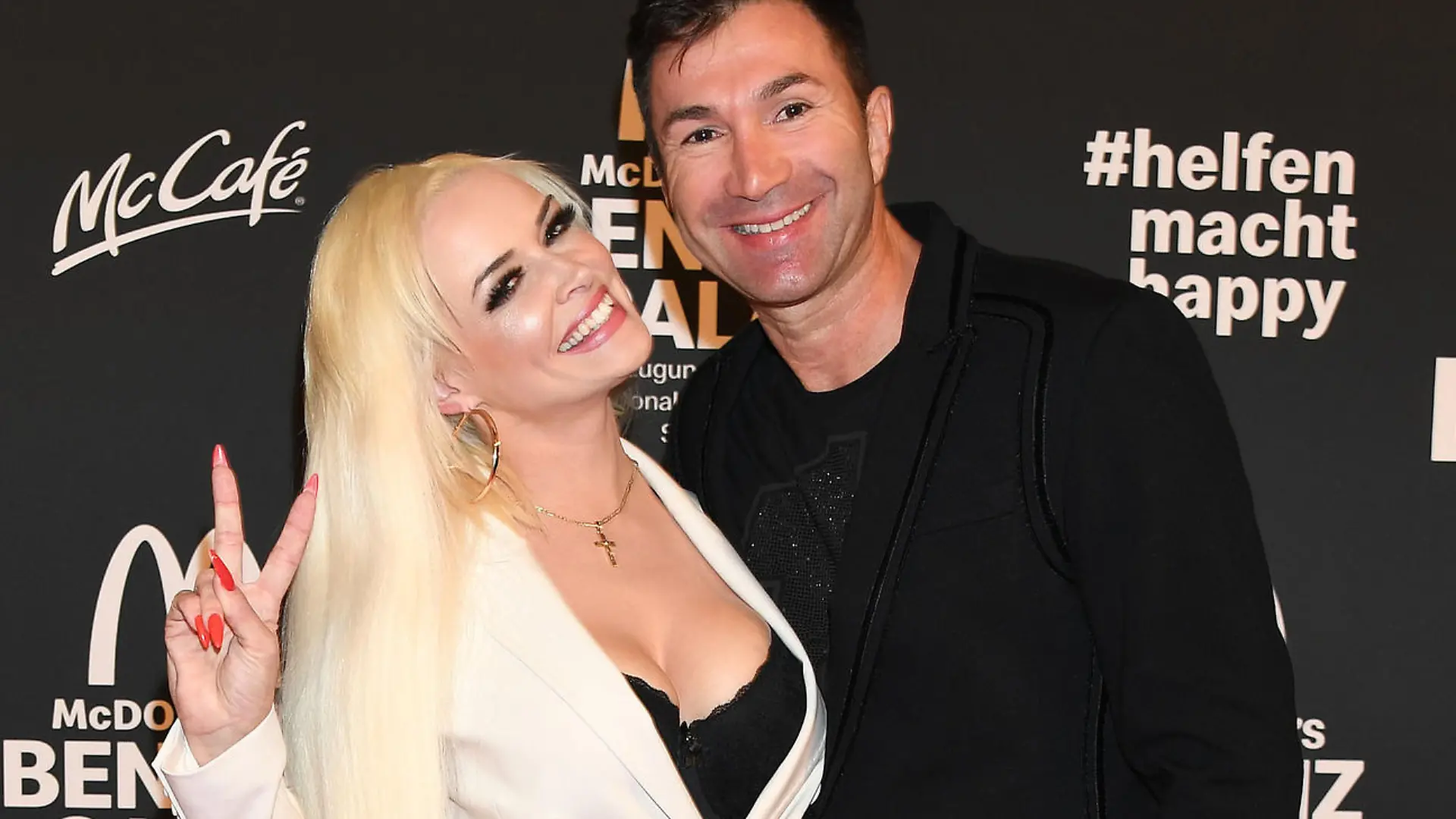  Daniela Katzenberger und ihr Ehemann Lucas Cordalis bei der Benefiz Gala zugunsten der McDonalds Kinderhilfe Stiftung am 9.11.2019 in München McDonalds Kinderhilfe Benefizgala 2019 in München *** Daniela Katzenberger and her husband Lucas Cordalis at the benefit gala for the McDonalds Childrens Aid Foundation on 9 11 2019 in Munich McDonalds Childrens Aid Benefizgala 2019 in Munich PUBLICATIONxINxGERxSUIxAUTxONLY