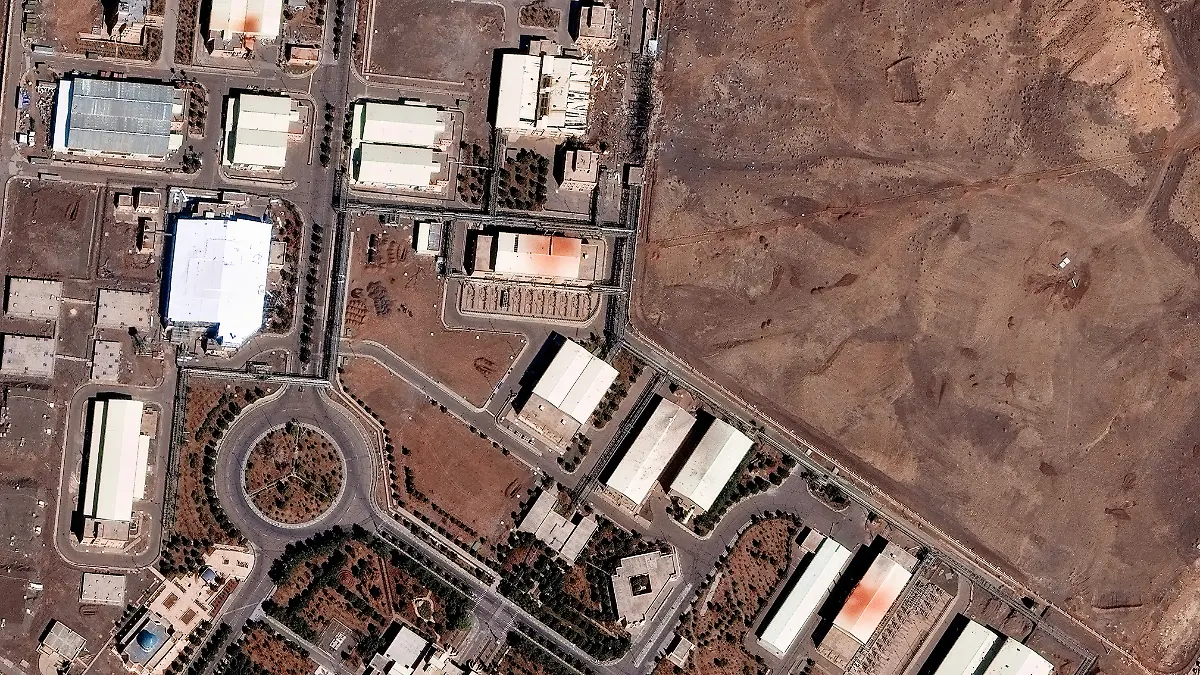 Dieses von Vantor zur Verfügung gestellte Satellitenbild zeigt die iranische Urananreicherungsanlage in Natans. Inmitten der Angriffe Israels und der USA gegen den Iran hat die Internationale Atomenergie-Organisation (IAEA) neue Schäden an Eingangsgebäuden der unterirdischen Urananreicherungsanlage in Natans bestätigt. +++ dpa-Bildfunk +++