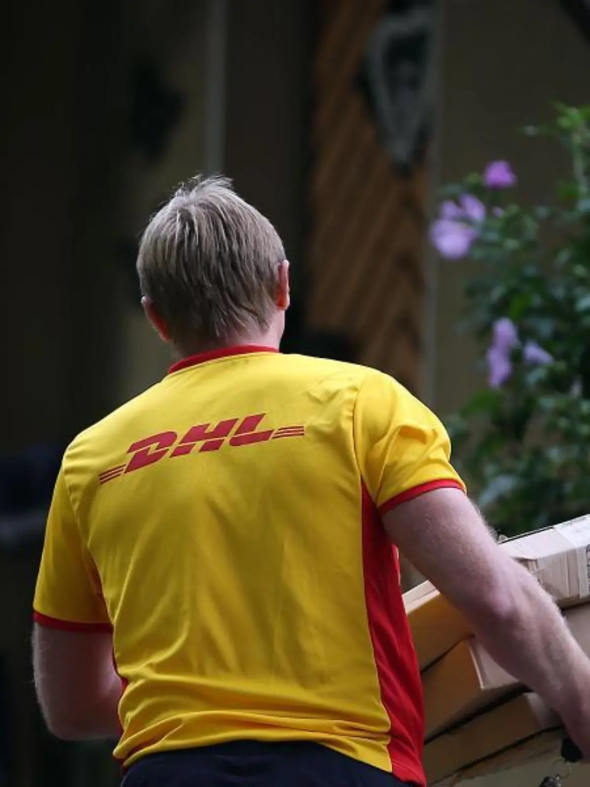 Paketzustellung Deutsche Post DHL