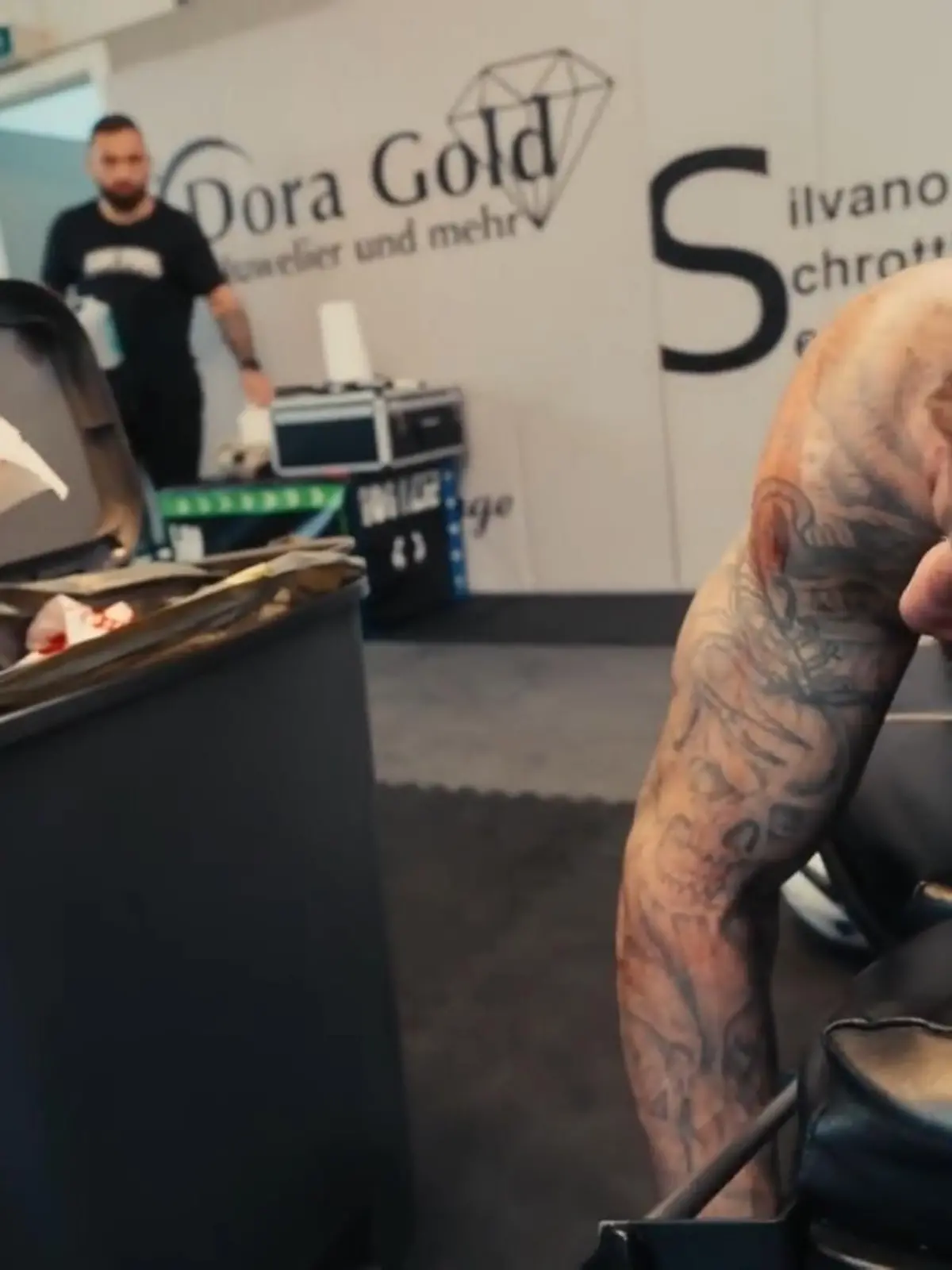 Bild zu: "Bluten für den Sieg! So leidet MMA-Star Christian Eckerlin vor seinem Kampf"