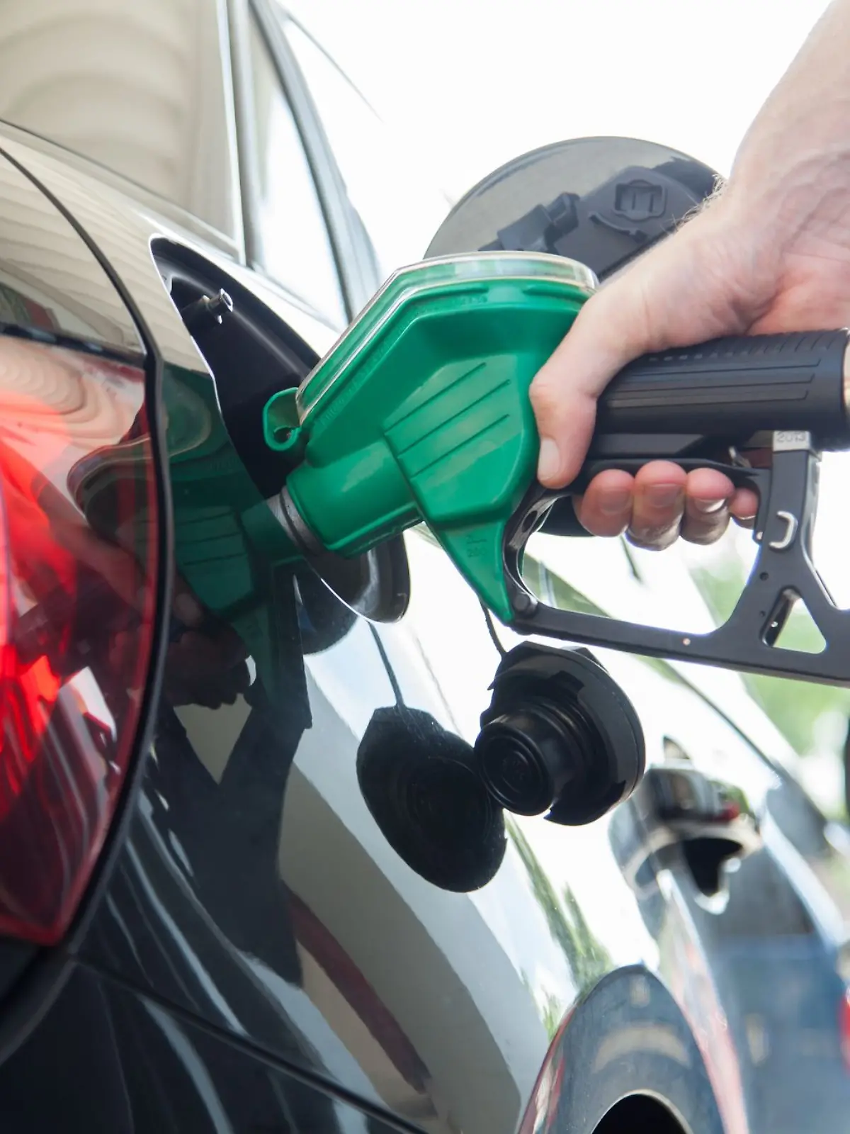 Bild zu: "Preisschock an der Tankstelle"