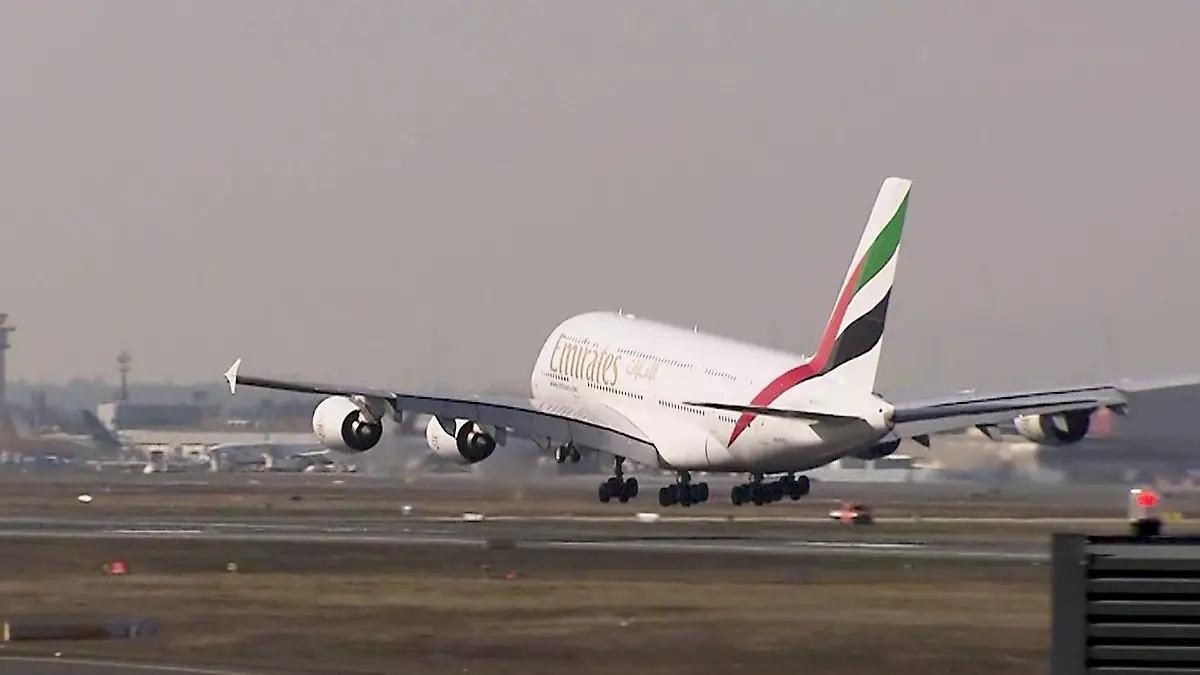 Regierung startet Rückholaktion in Nahost Etliche Reisende sitzen fest