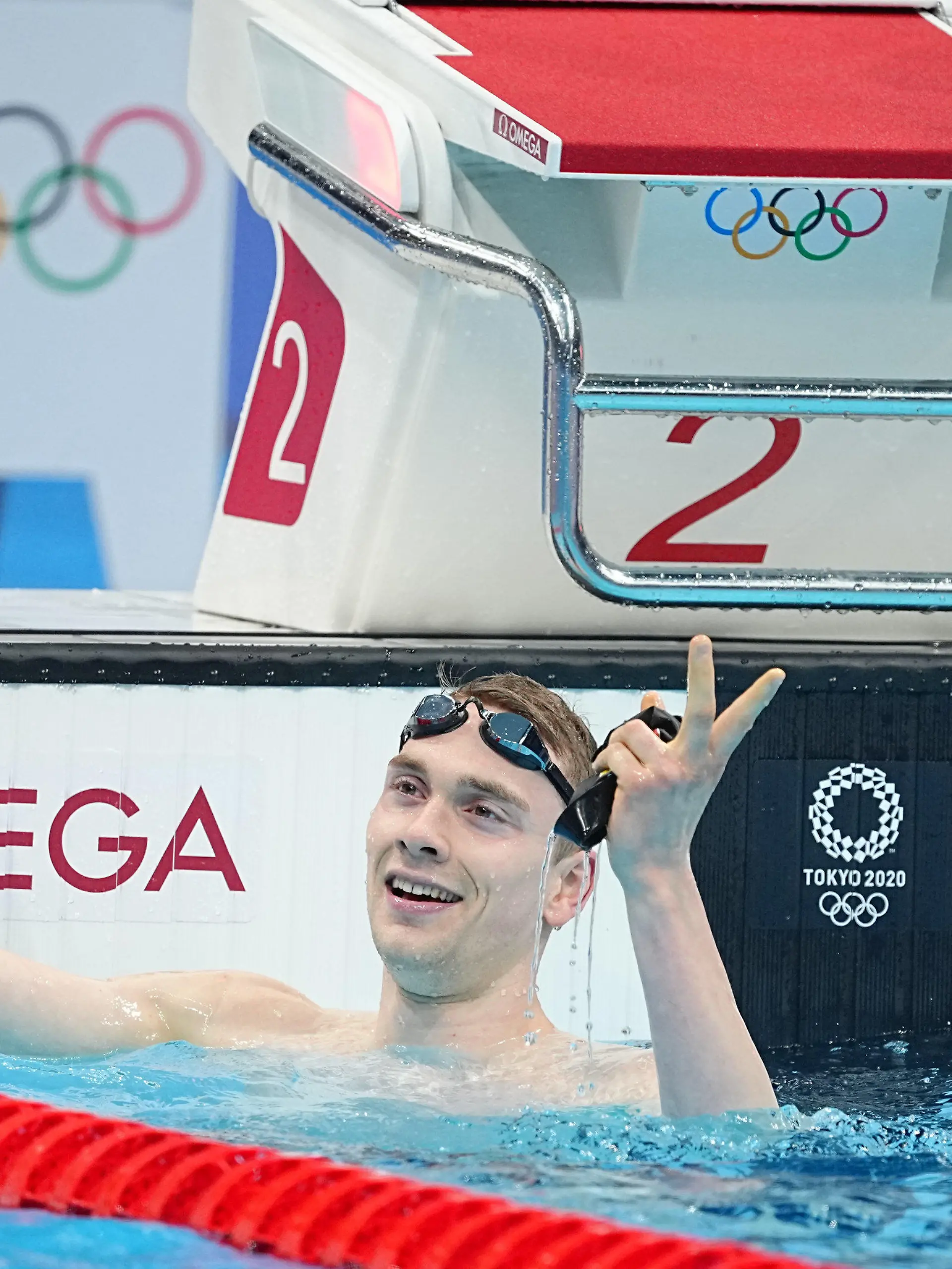 24.07.2021, Japan, Tokio: Schwimmen: Olympia, Vorläufe: 400 m Freistil, Männer. Henning Mühlleitner aus Deutschland gestikuliert nach dem Schwimmen. Foto: Michael Kappeler/dpa +++ dpa-Bildfunk +++