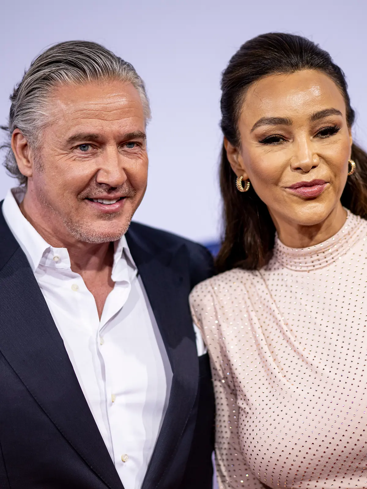 Franjo Pooth und Verona Pooth nehmen am roten Teppich der Bertelsmann Party 2025 teil. Das Unternehmen mit Sitz in Gütersloh lädt Vertreter aus Unterhaltung, Kultur und Politik in seine Hauptstadtvertretung ein. (zu dpa: «Verona Pooths Ehemann bei Sohn Rocco in Dubai») +++ dpa-Bildfunk +++